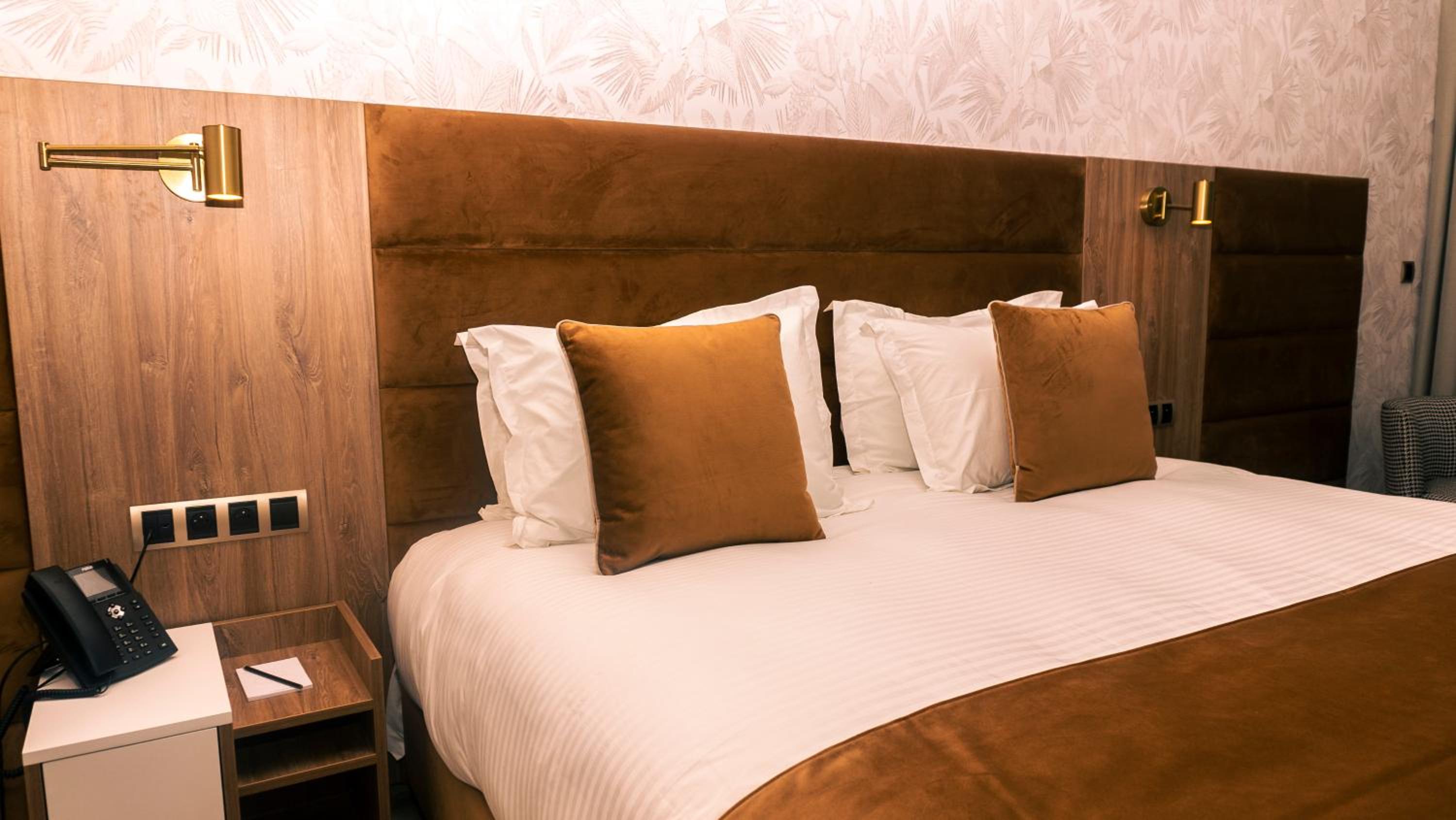 Suite with Garden View - Photo 5