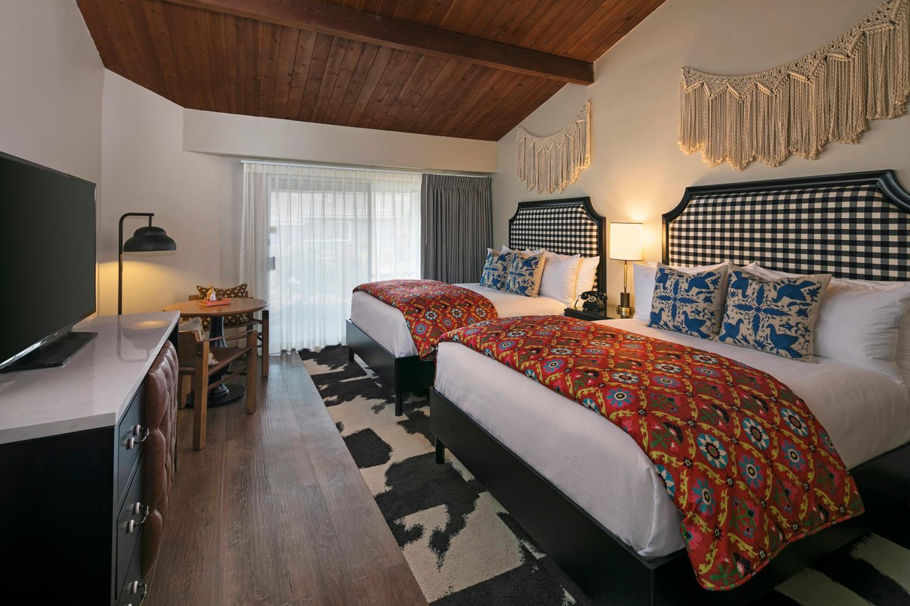 Standard Queen Room with Two Queen Beds