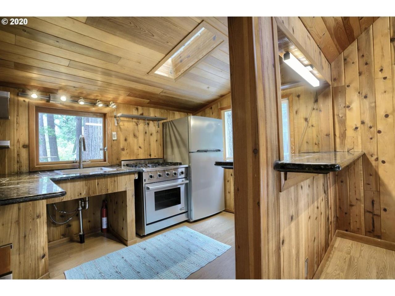 One-Bedroom House photo 2