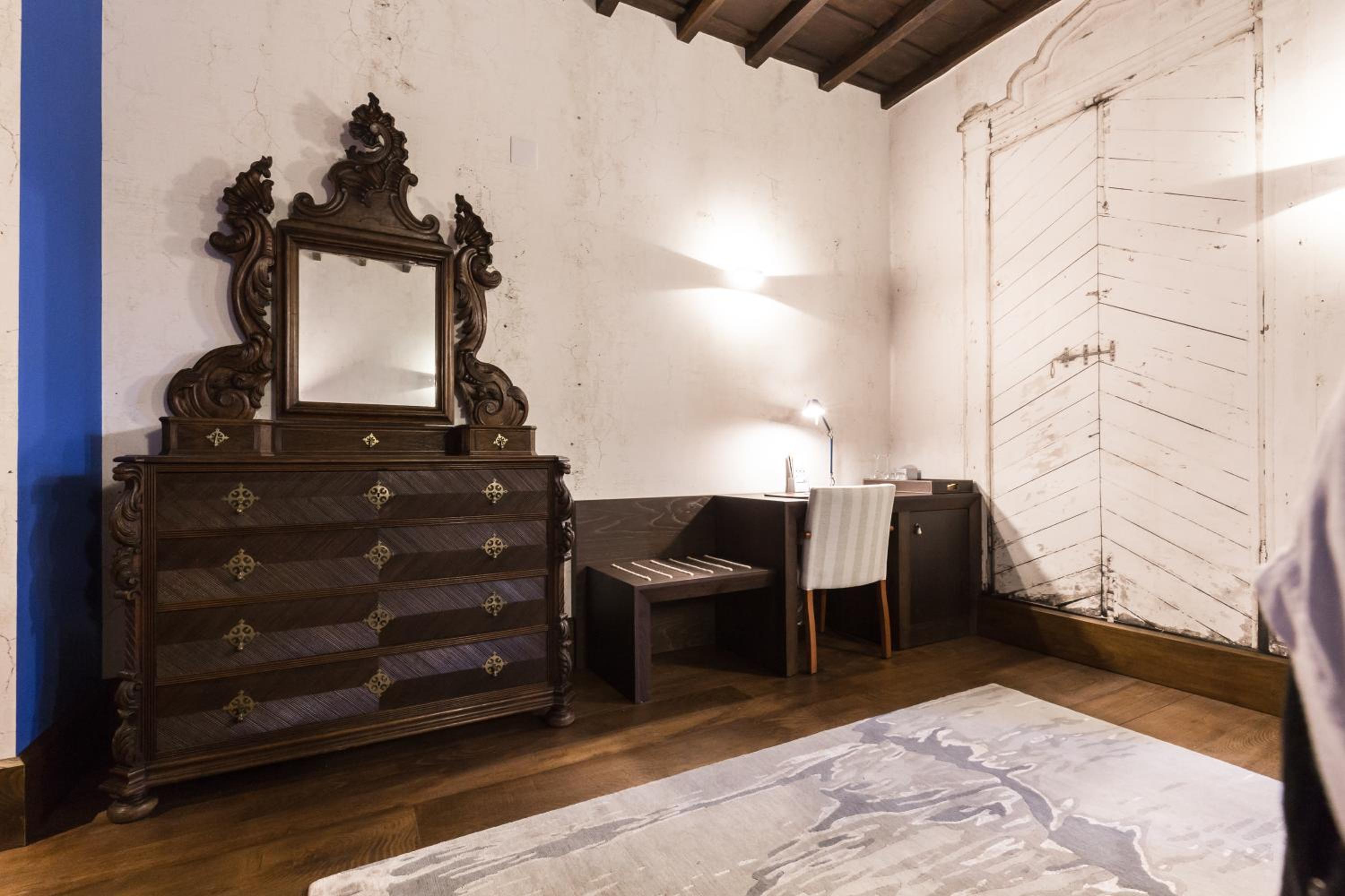 Deluxe Double or Twin Room photo 2