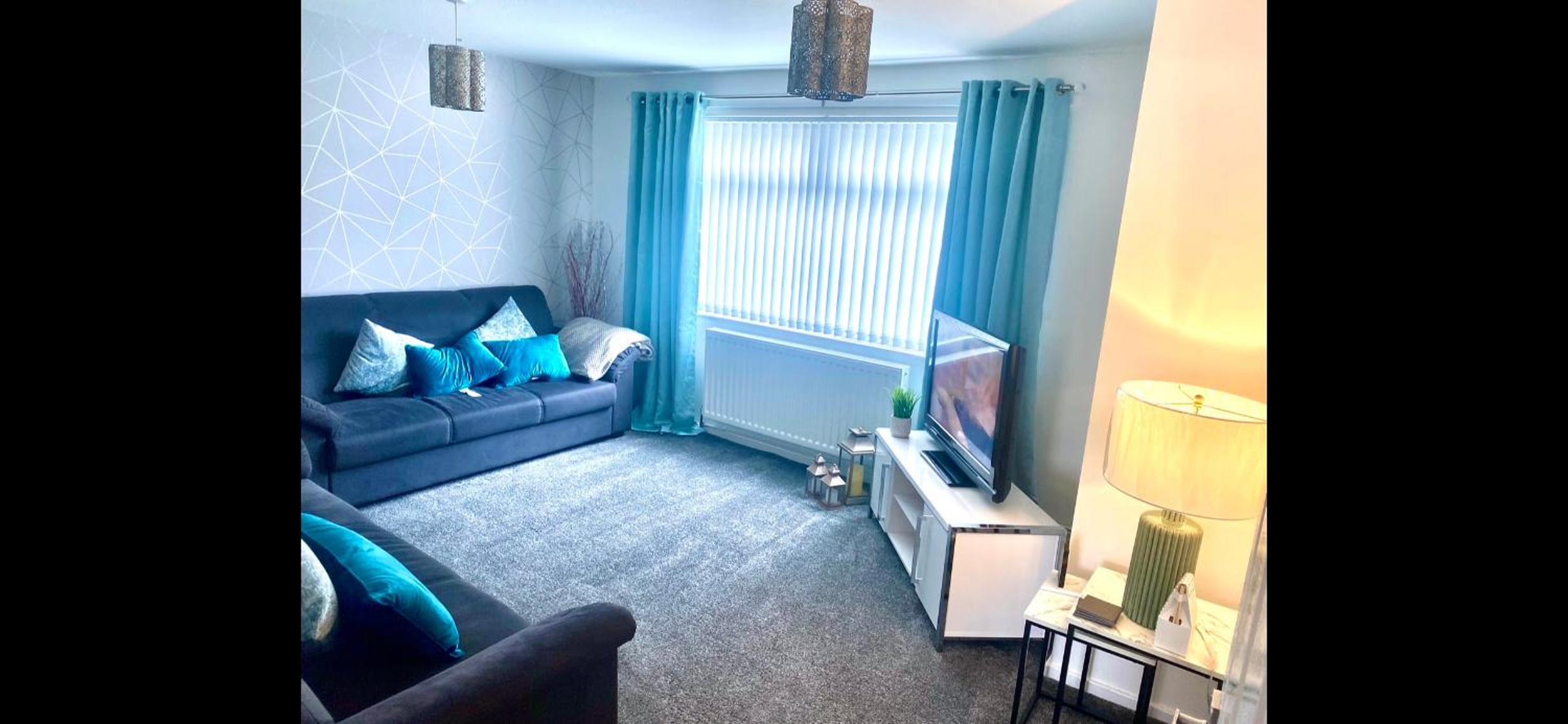 Three-Bedroom House photo 2