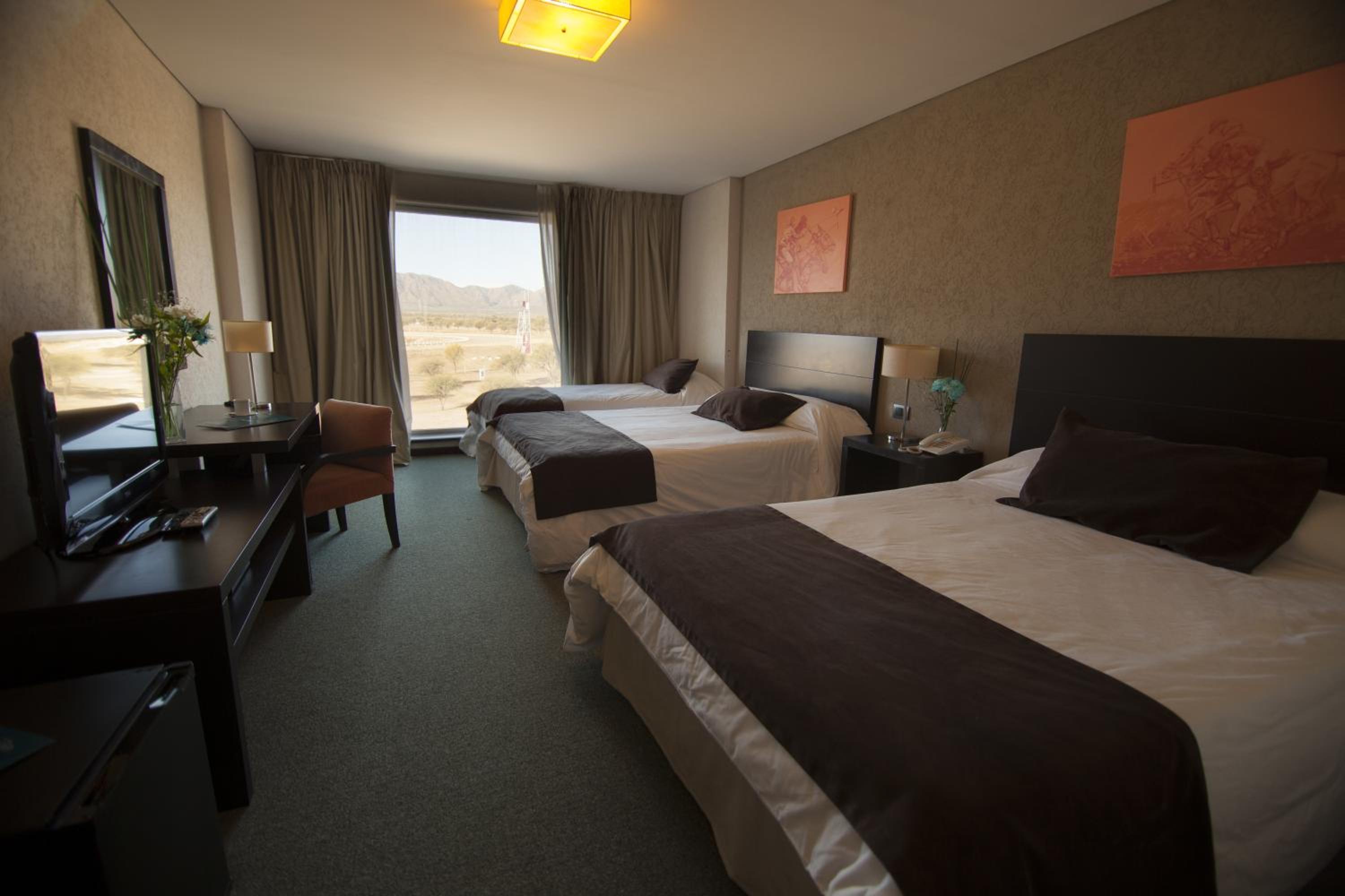 Suite with Garden View photo 1