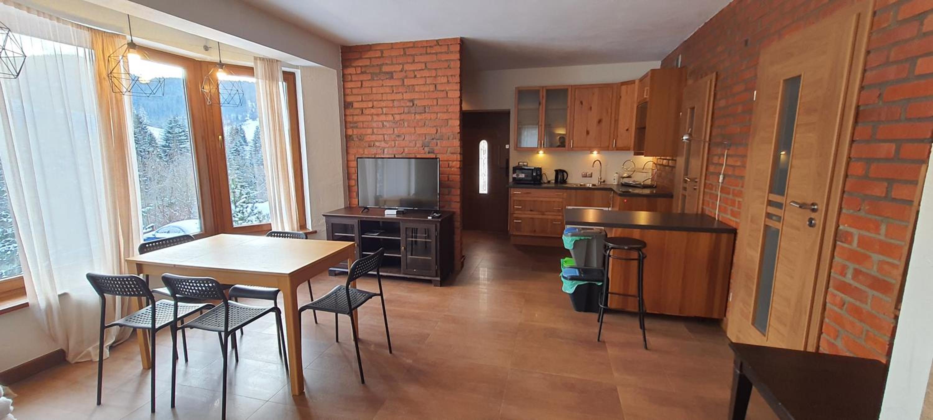Quadruple Room with Mountain View - Photo 5