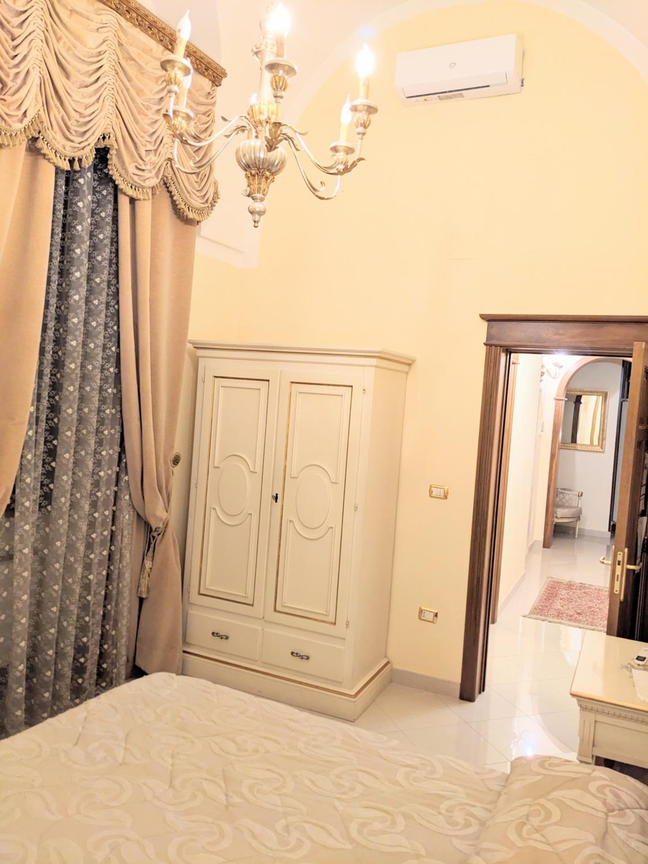 Deluxe Double Room - Photo 11