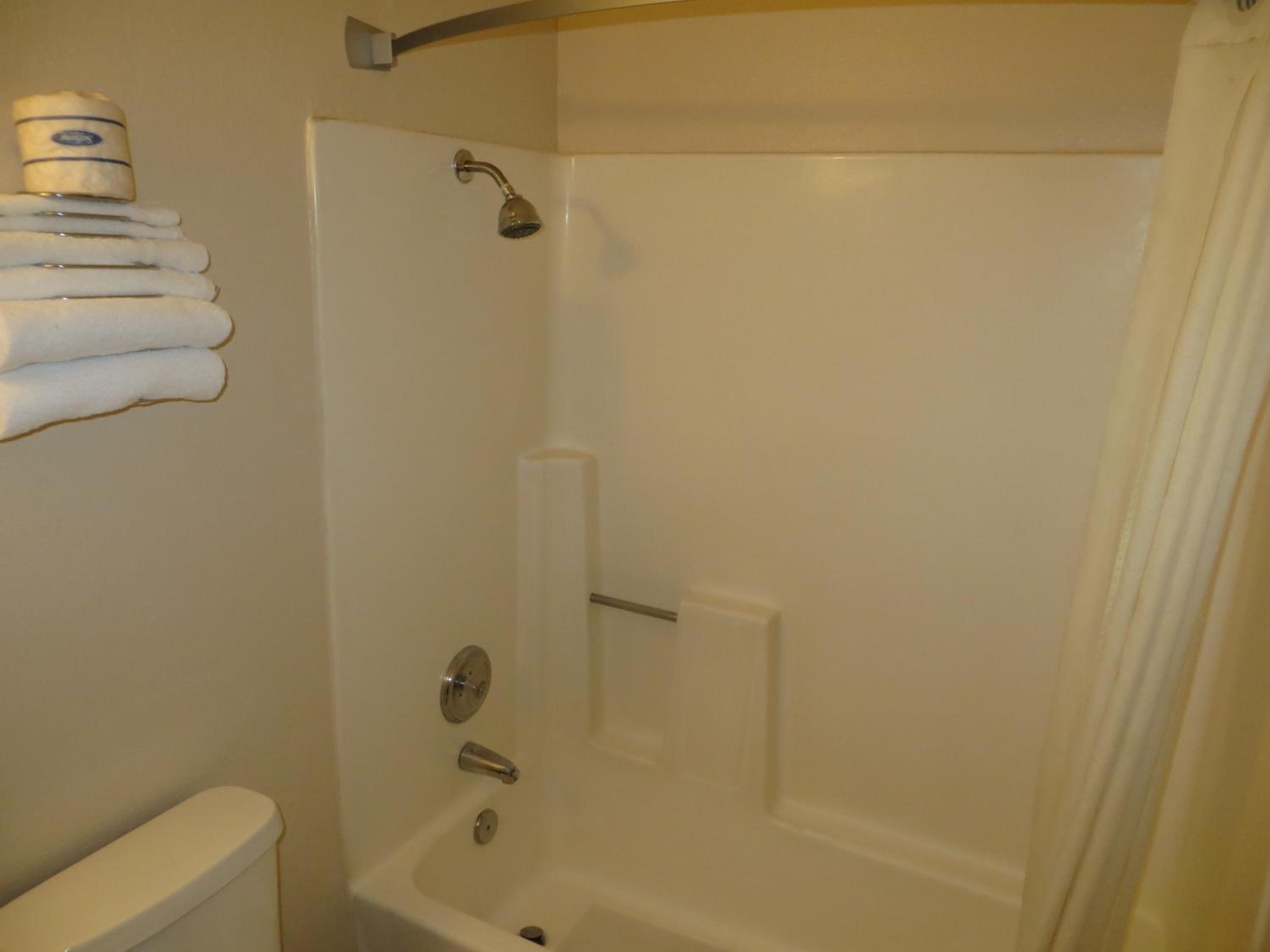 Double Room with Two Double Beds - Photo 7