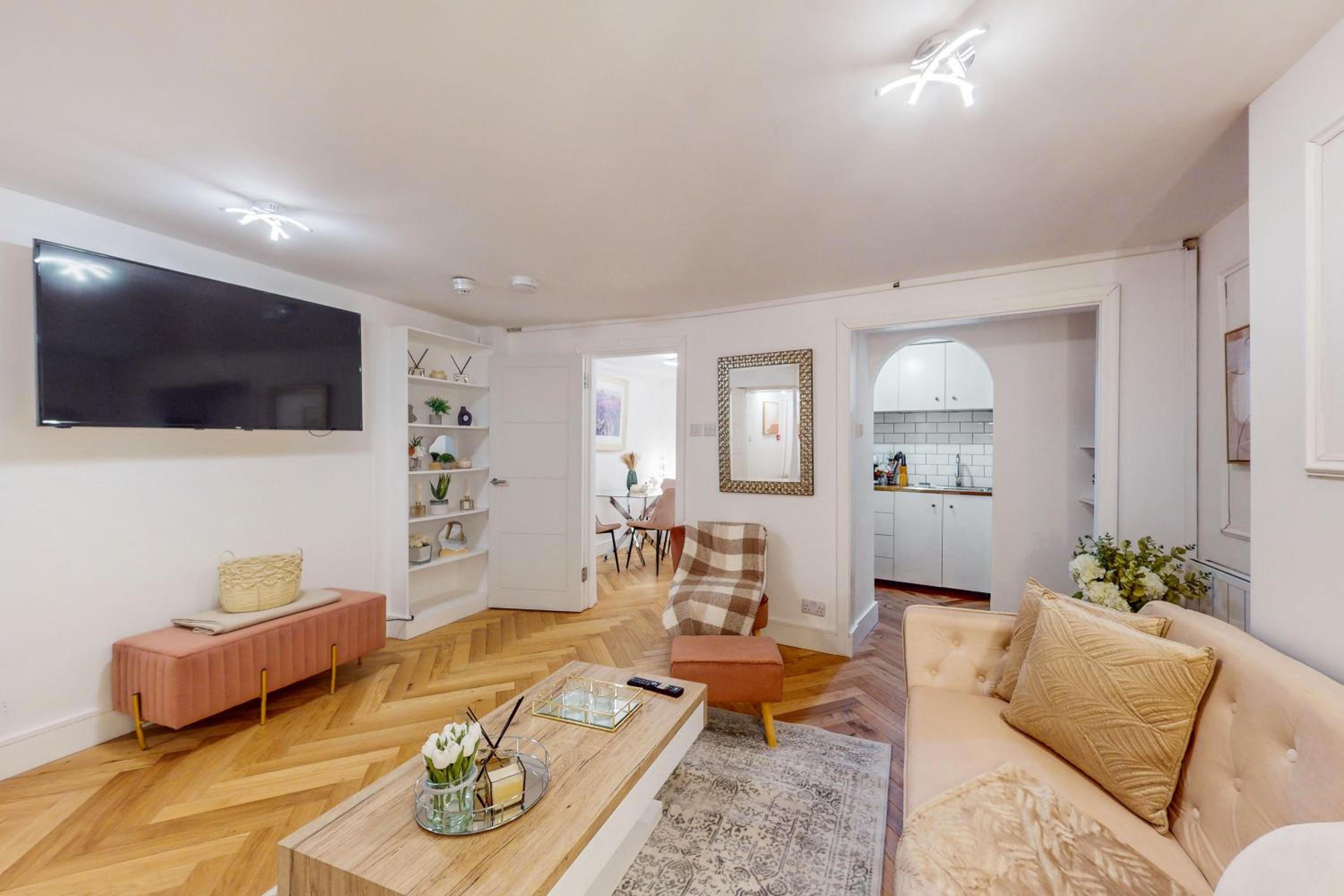 One-Bedroom Apartment with Garden View photo 1