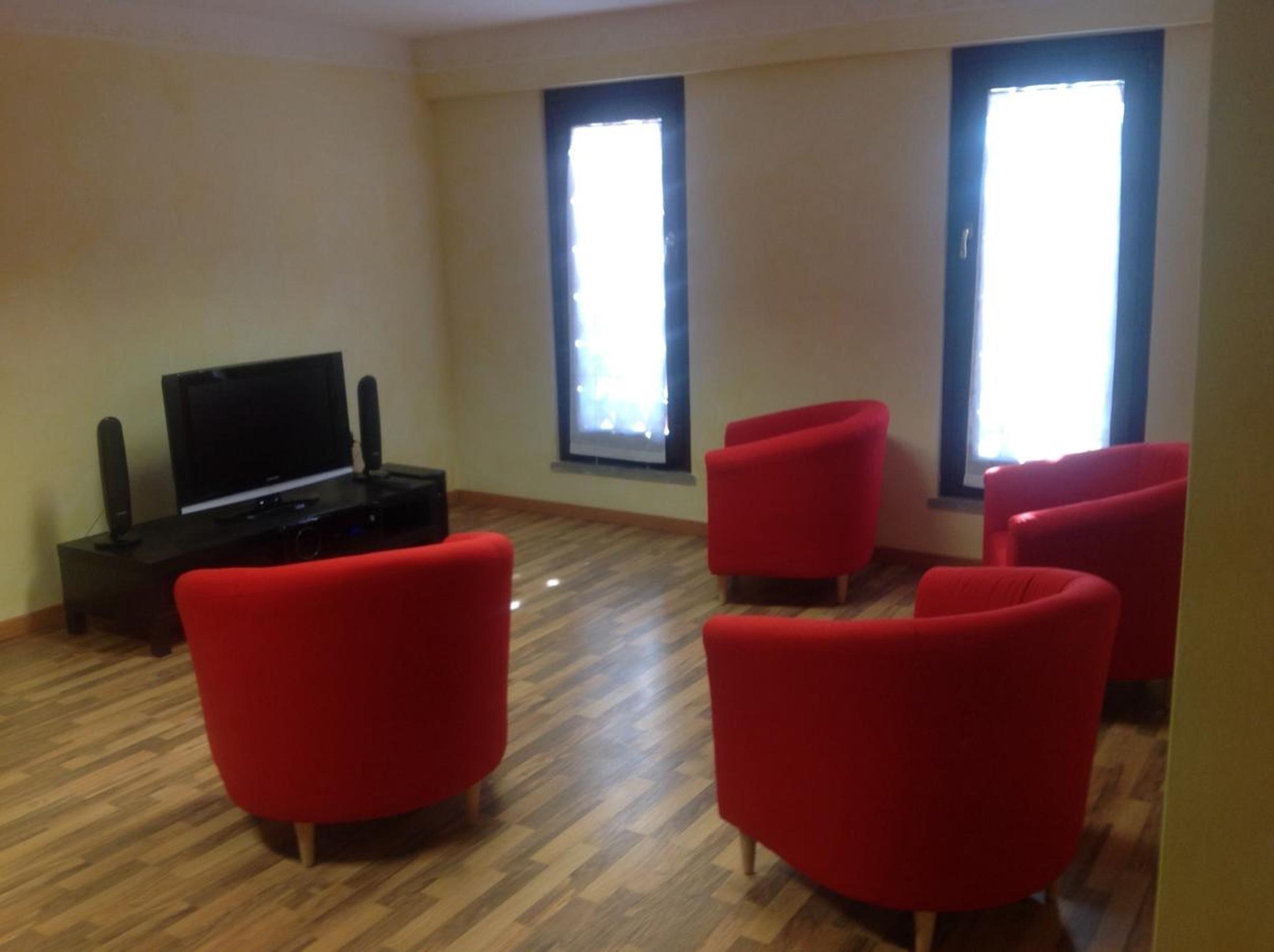 Deluxe Family Room - Photo 1