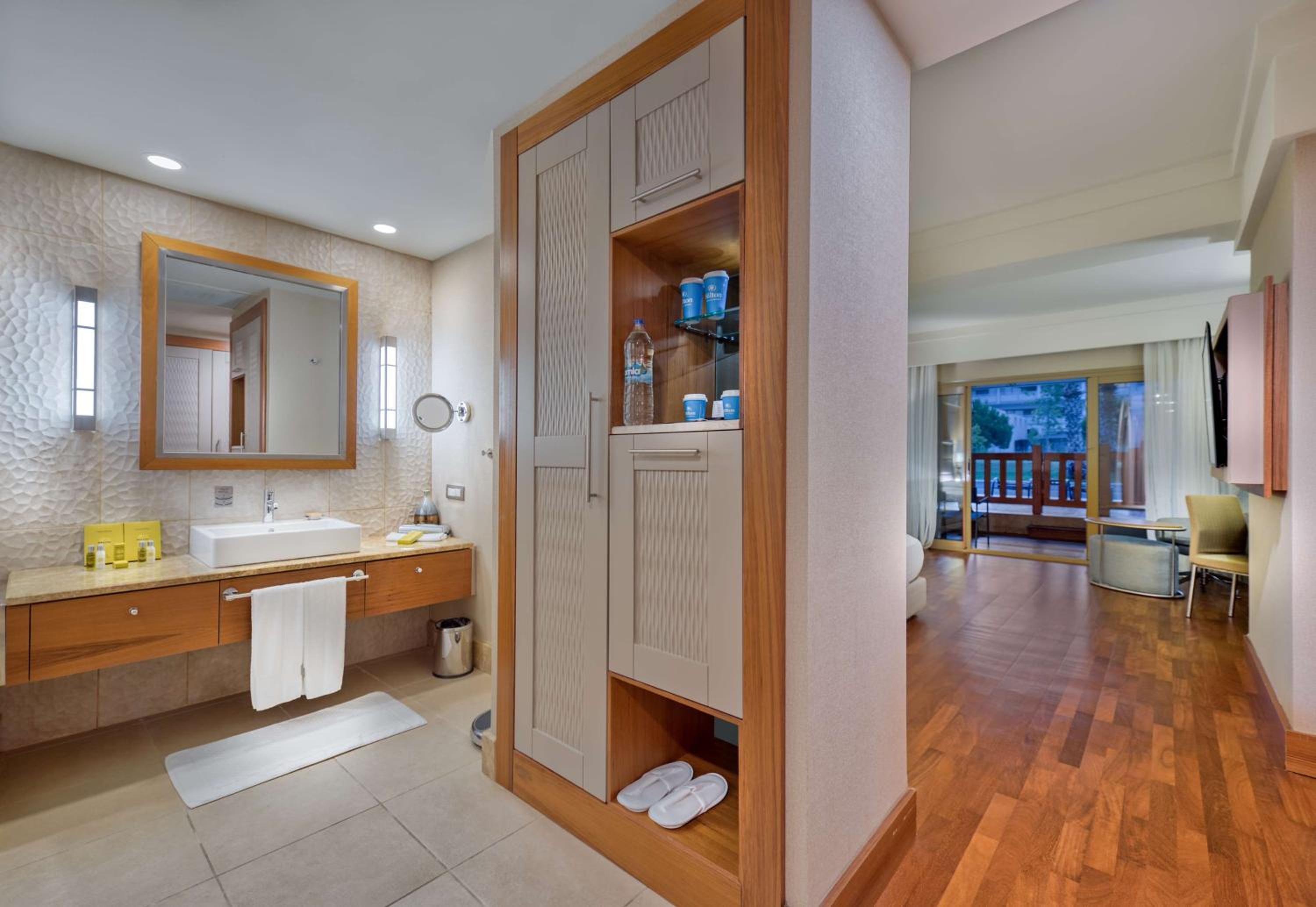Deluxe King Room with Pool View