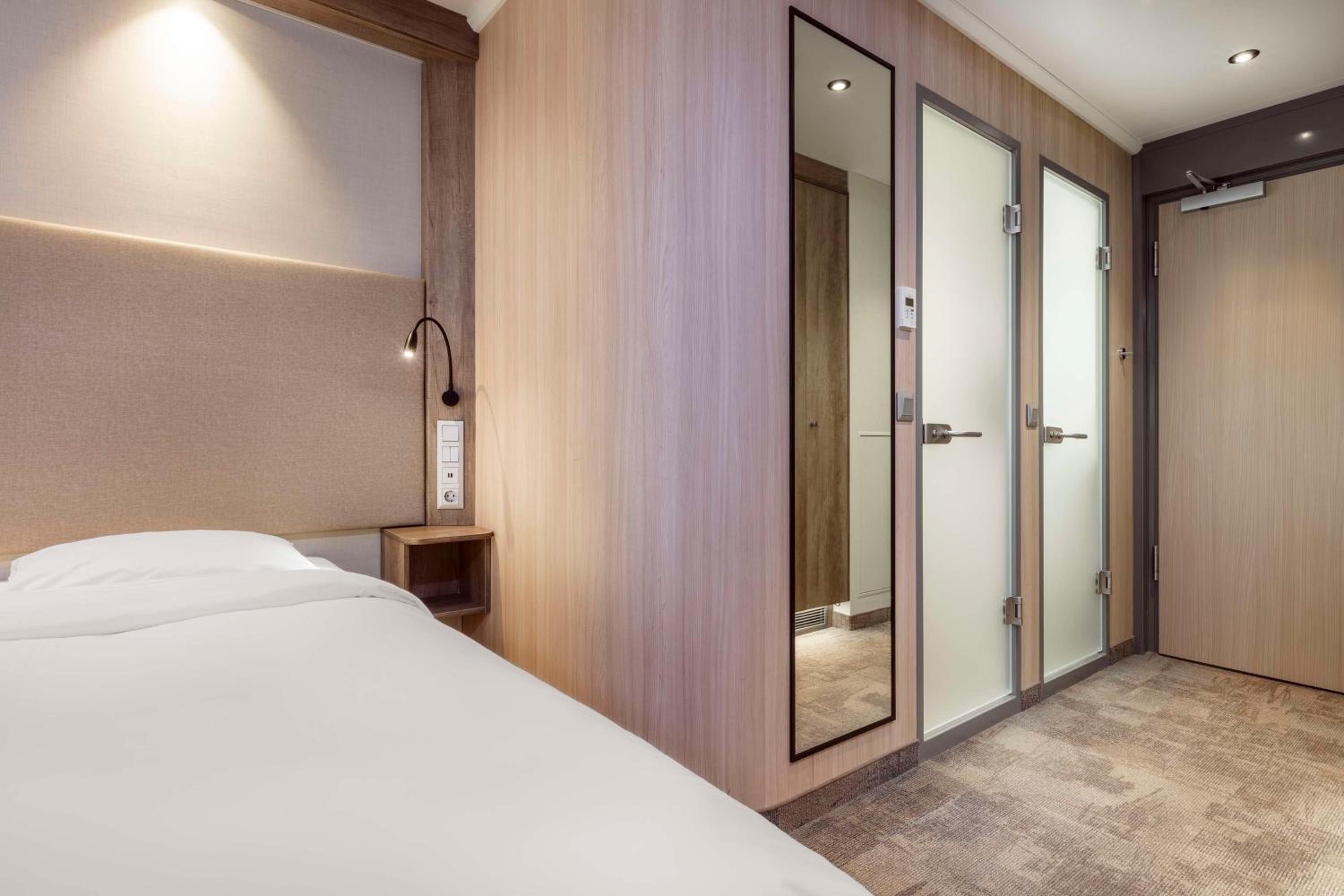 Standard Room - Photo 17