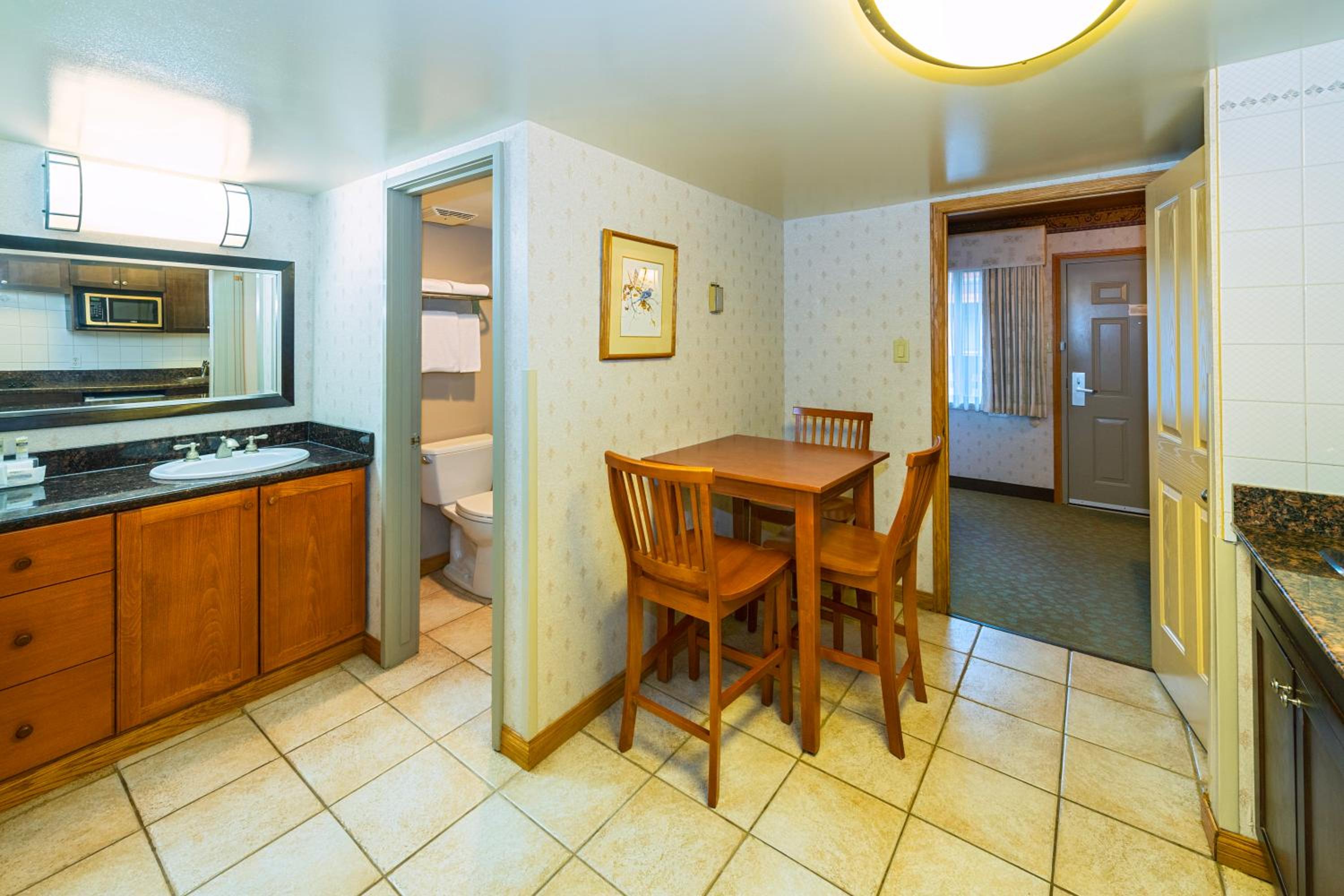 Kitchenette Suite - Photo 10