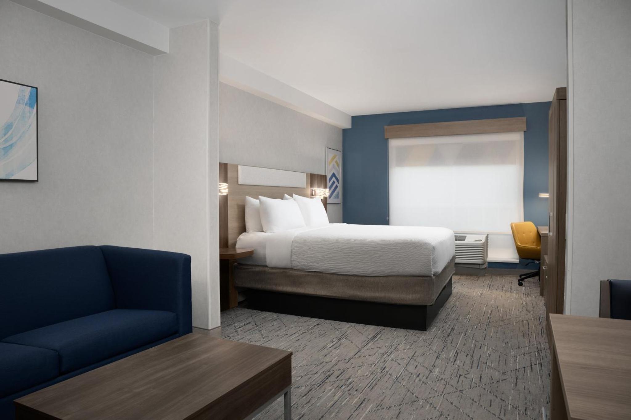 King Suite - Photo 1