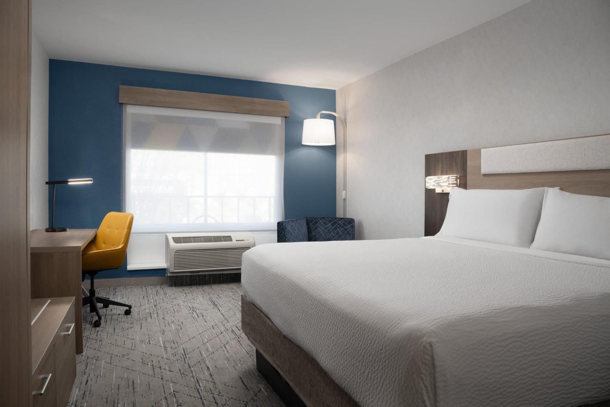 Standard King Room - Photo 2