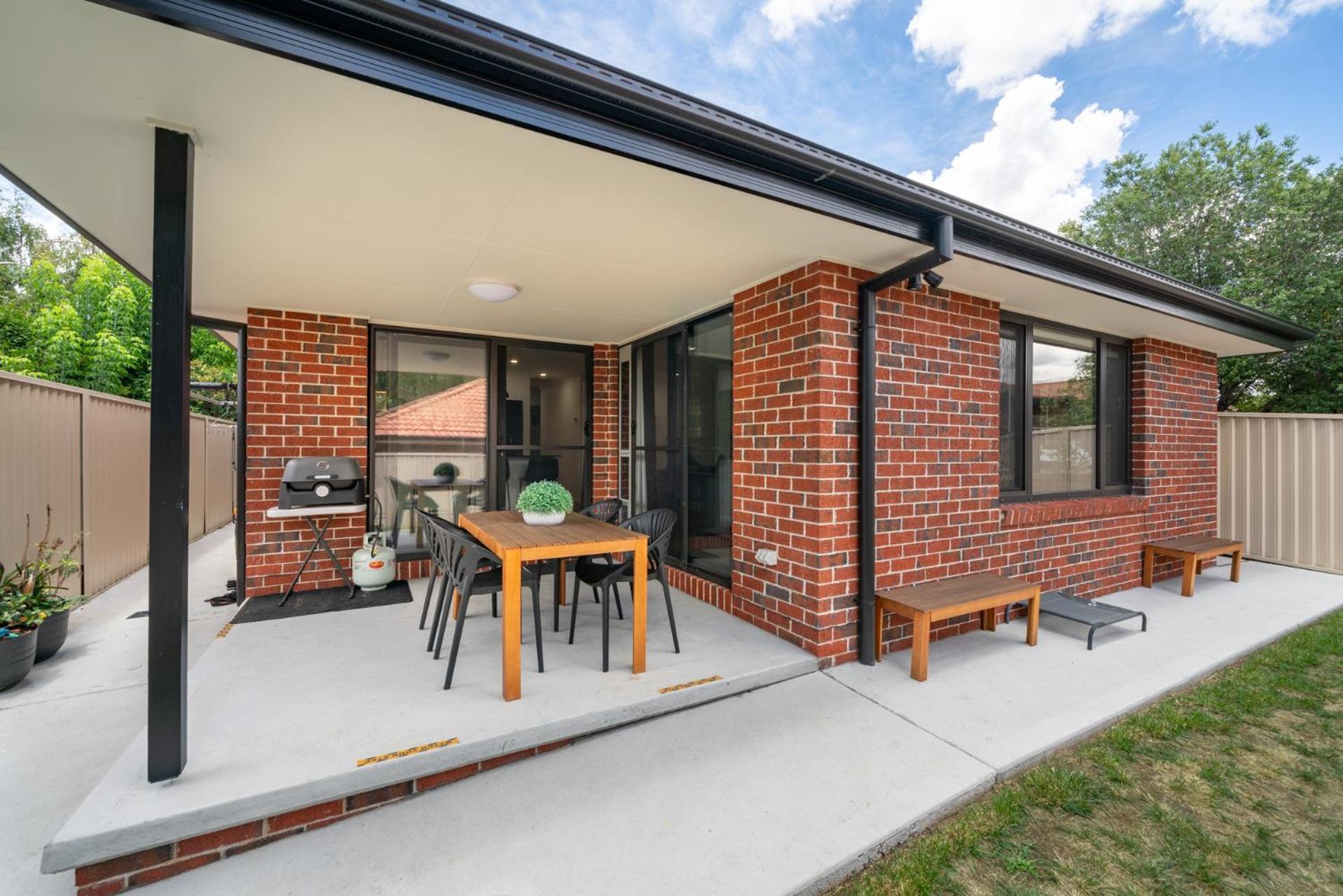 Two-Bedroom House photo 3