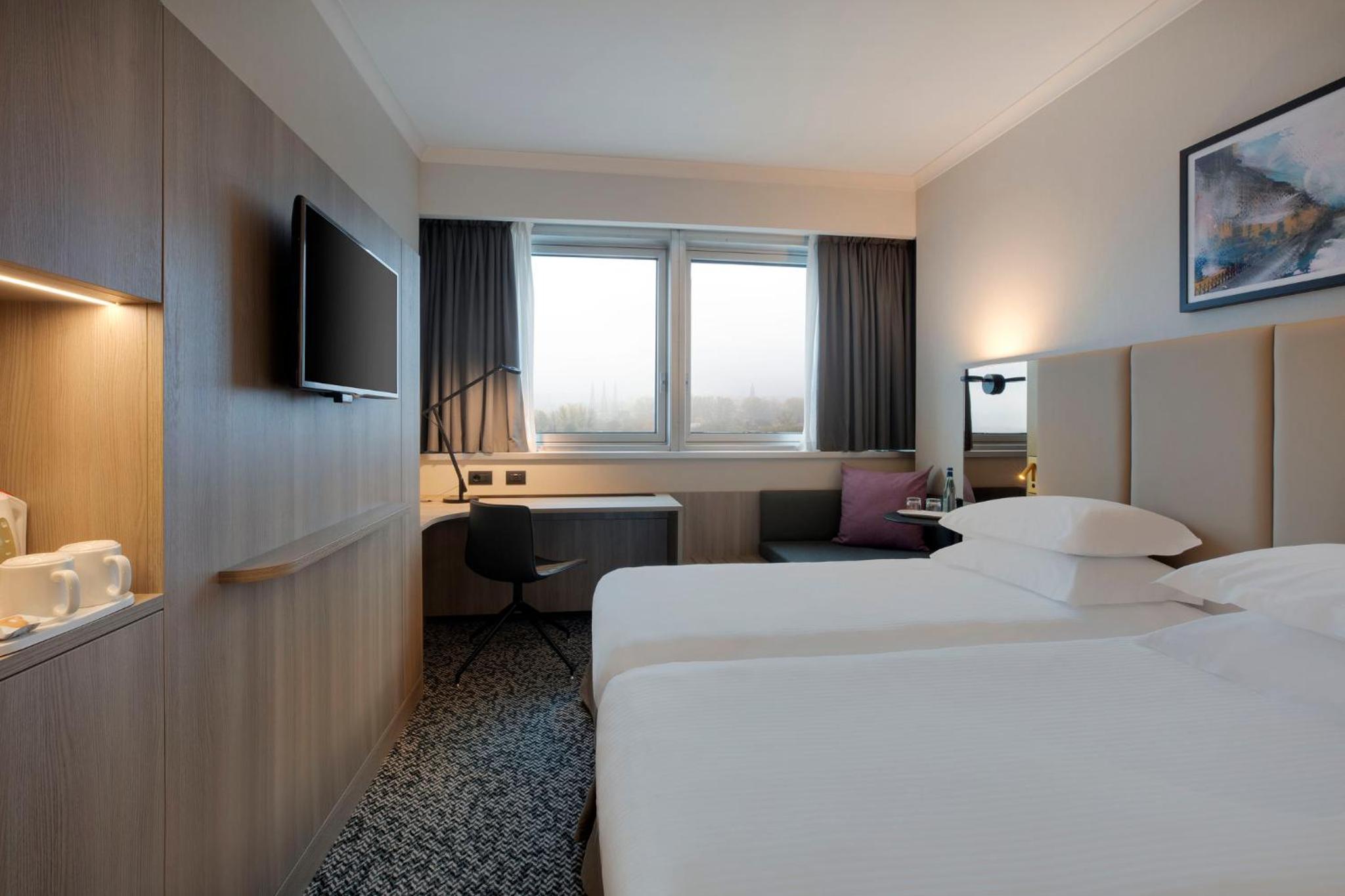 Superior Twin Room - Non-Smoking - Photo 2