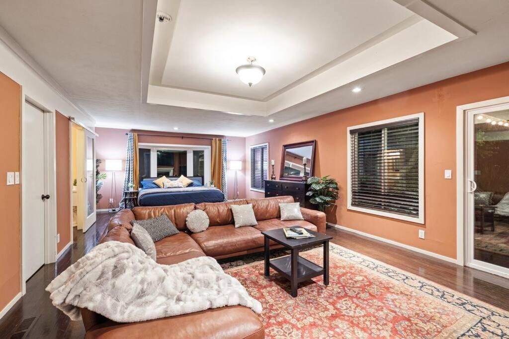 Villa photo 1