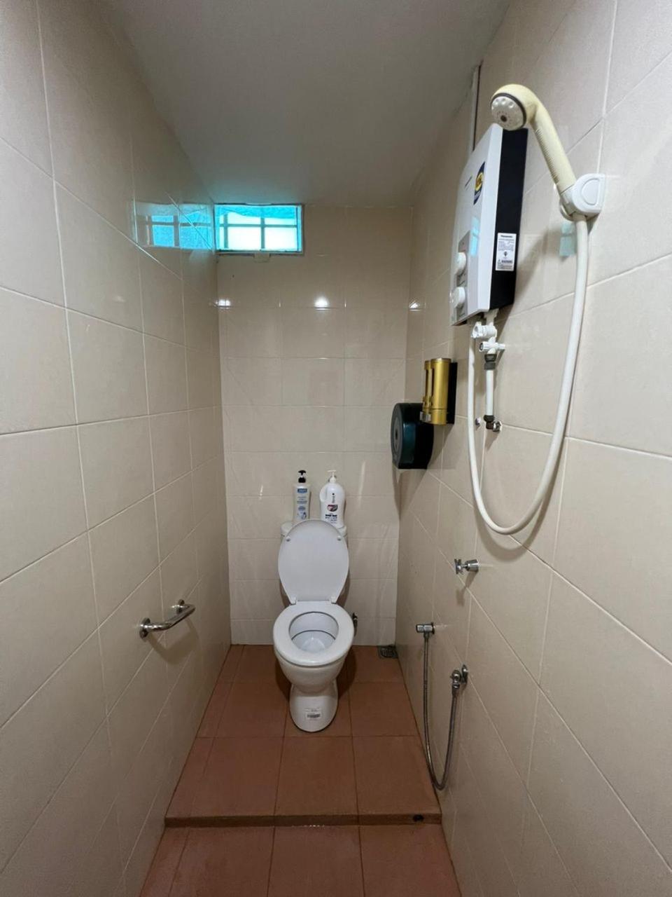 Triple Room with Private Bathroom - Photo 5