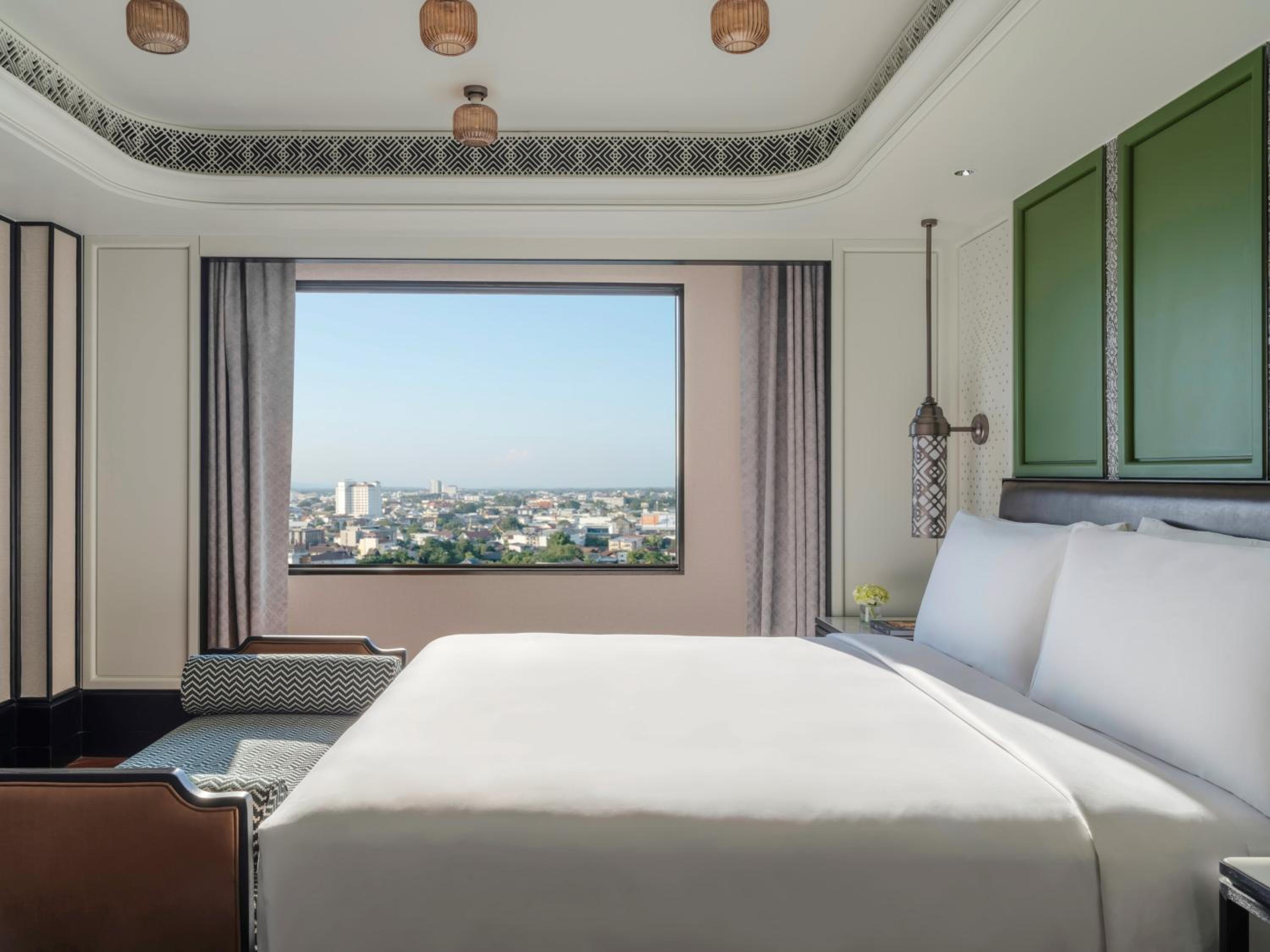 One-Bedroom Suite - Photo 3