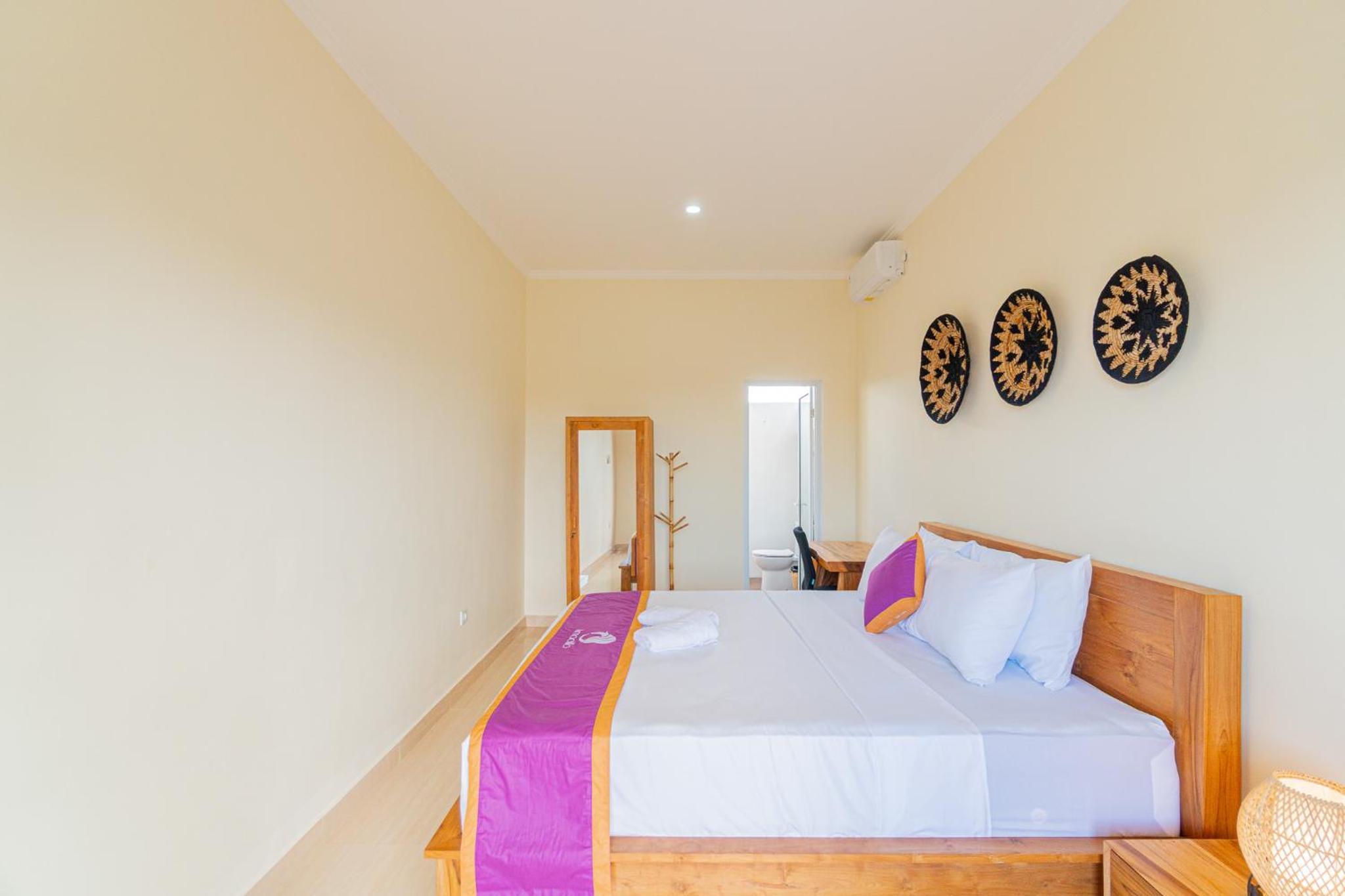 Double Room - Photo 12