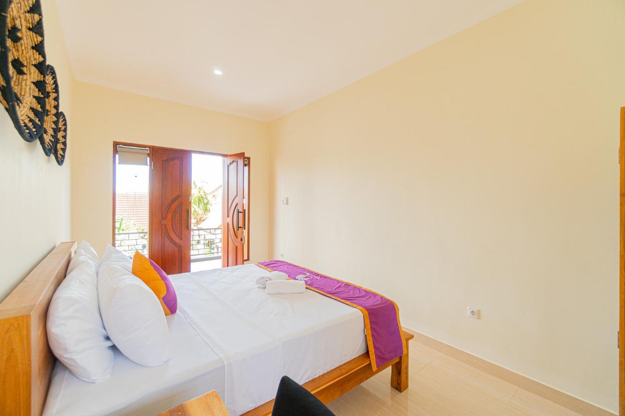 Double Room - Photo 10