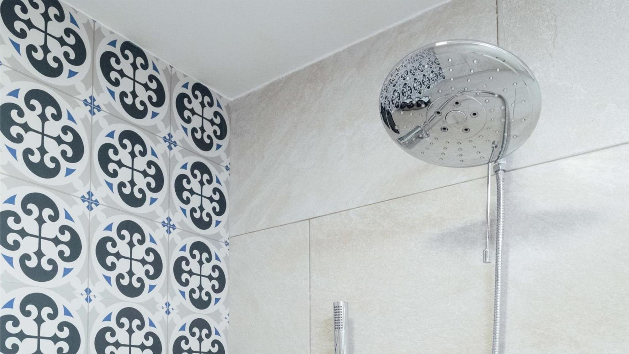 Premium Queen Room - Photo 7