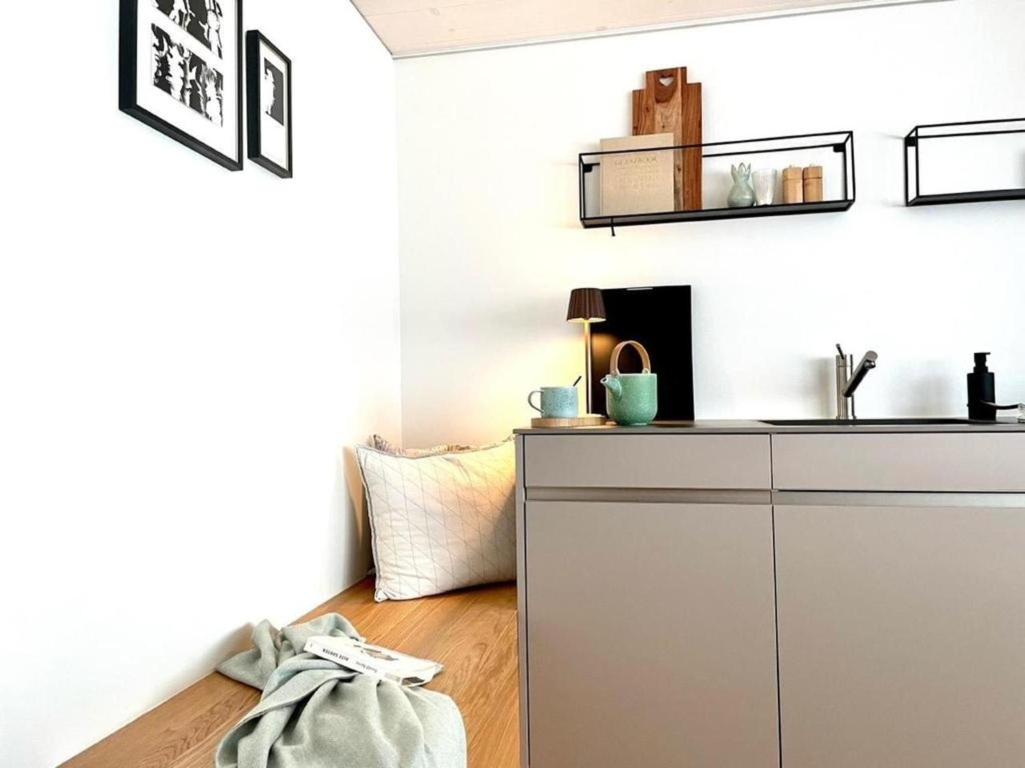 One-Bedroom Apartment photo 2