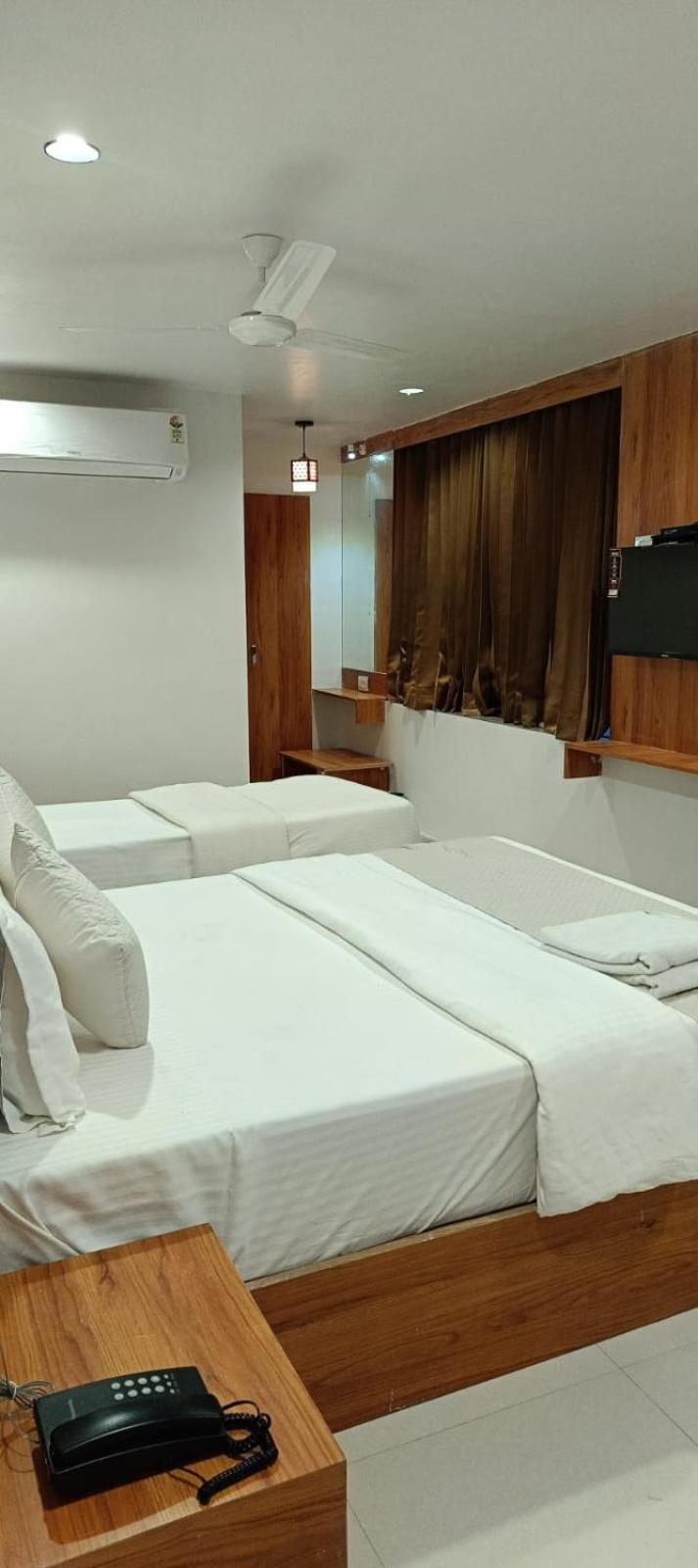 Double Room - Photo 2