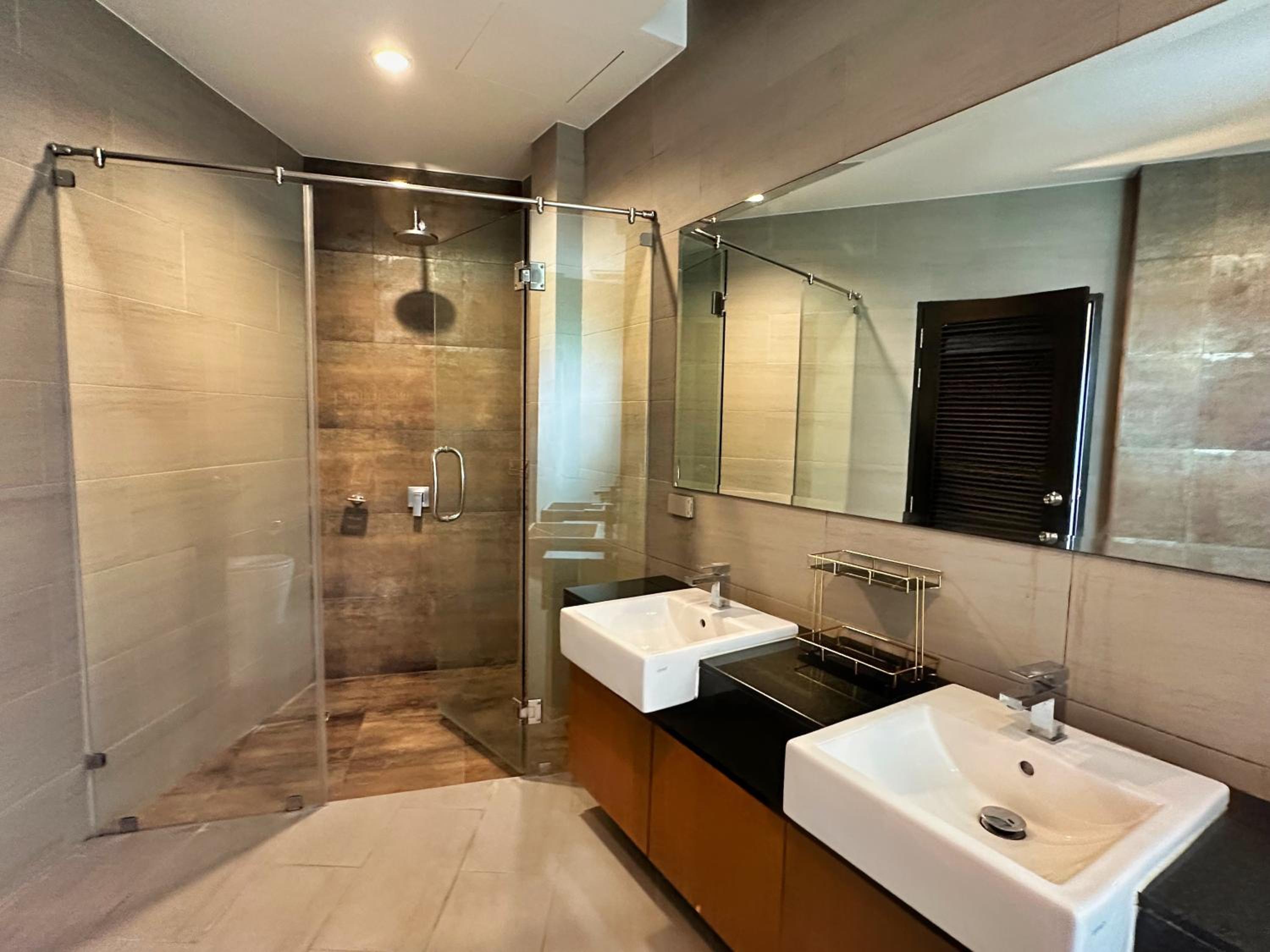 Three-Bedroom Villa - Photo 11