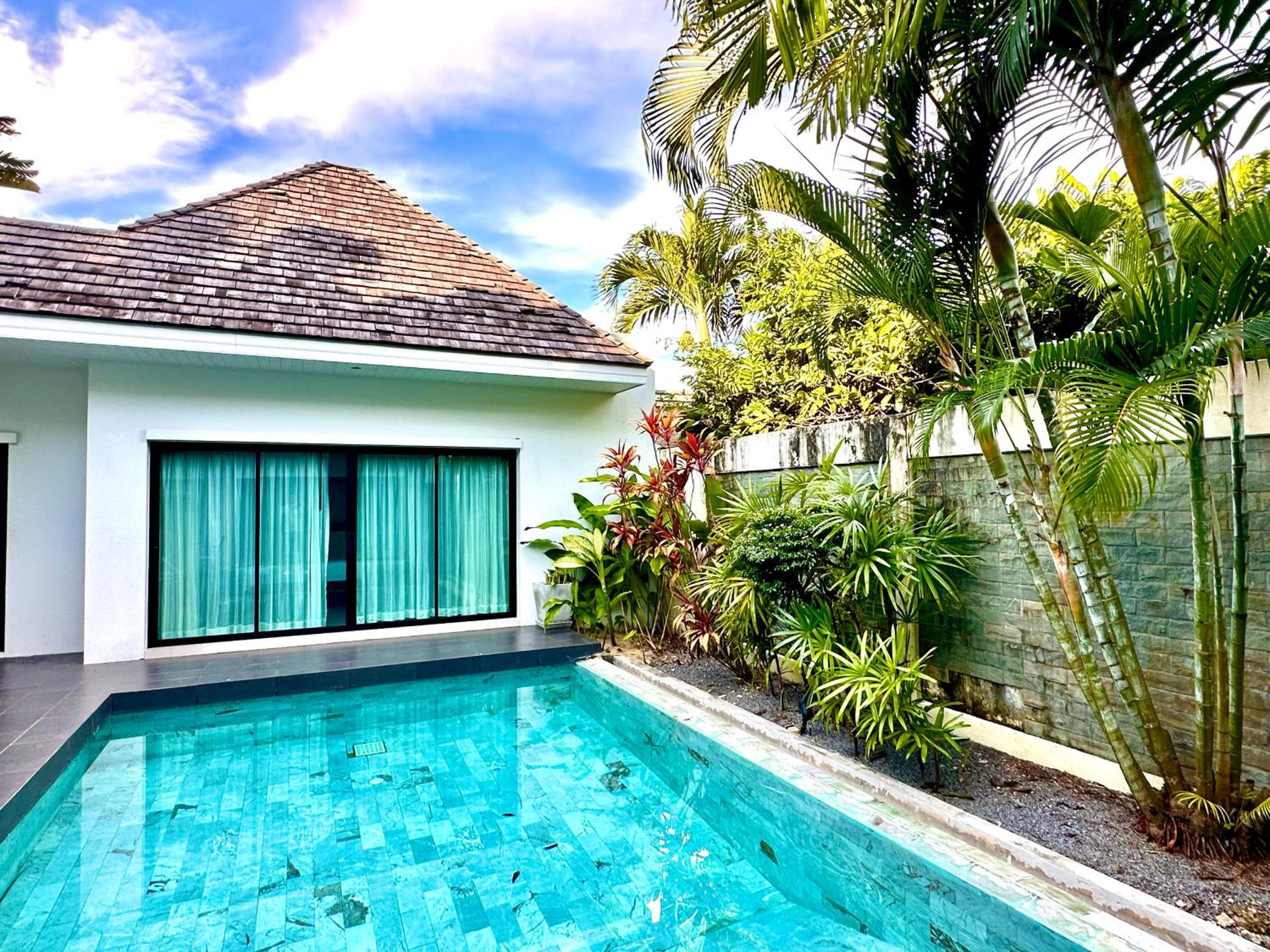 Three-Bedroom Villa - Photo 3