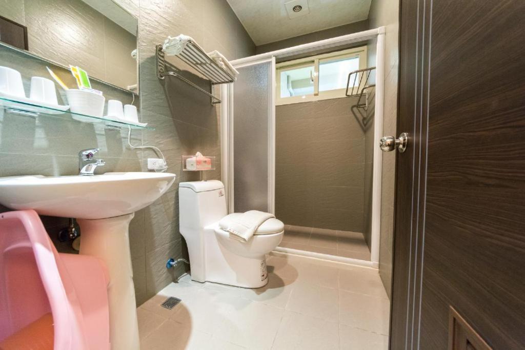 Budget Double Room photo 2