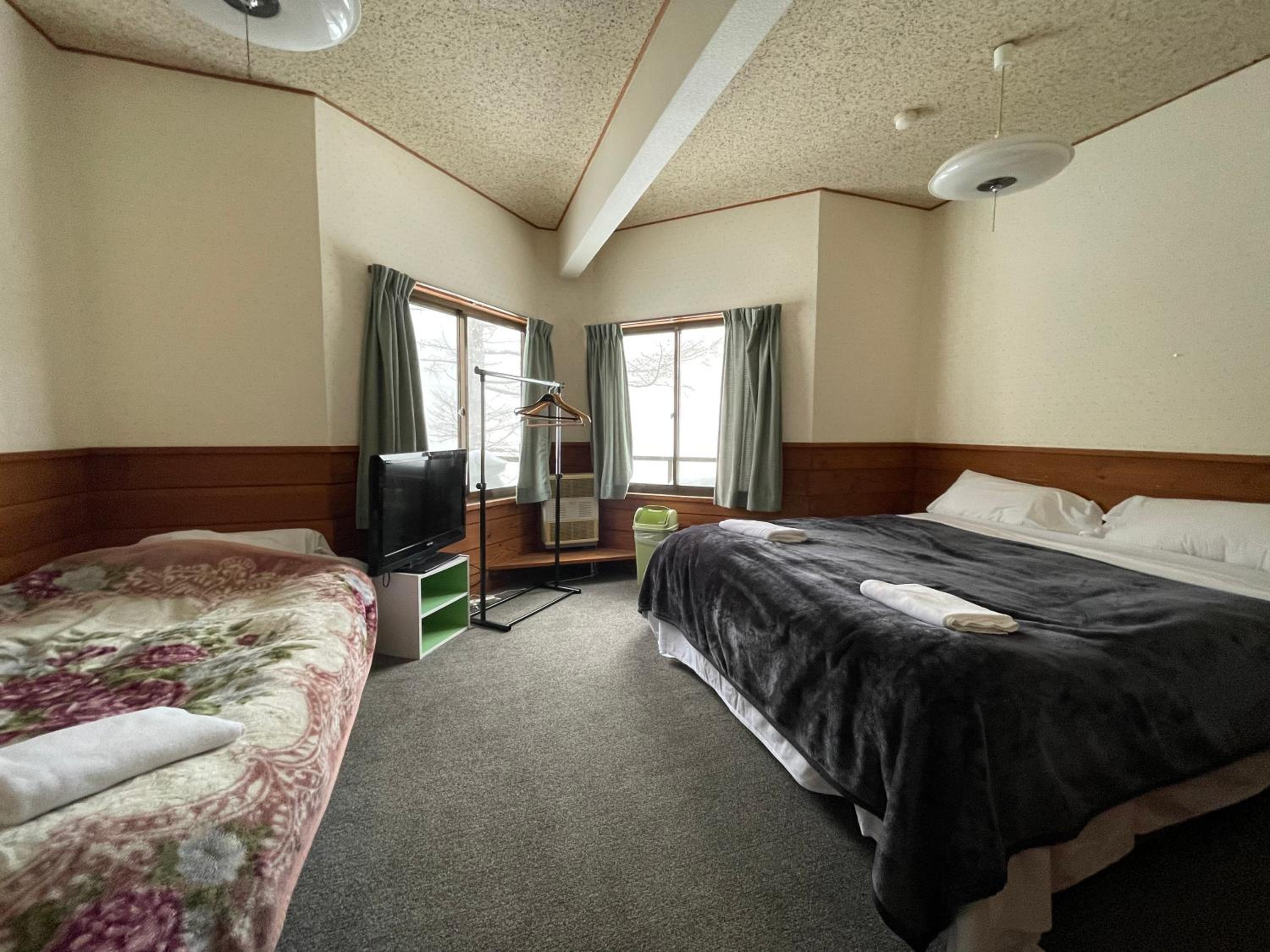 Deluxe King Room photo 1