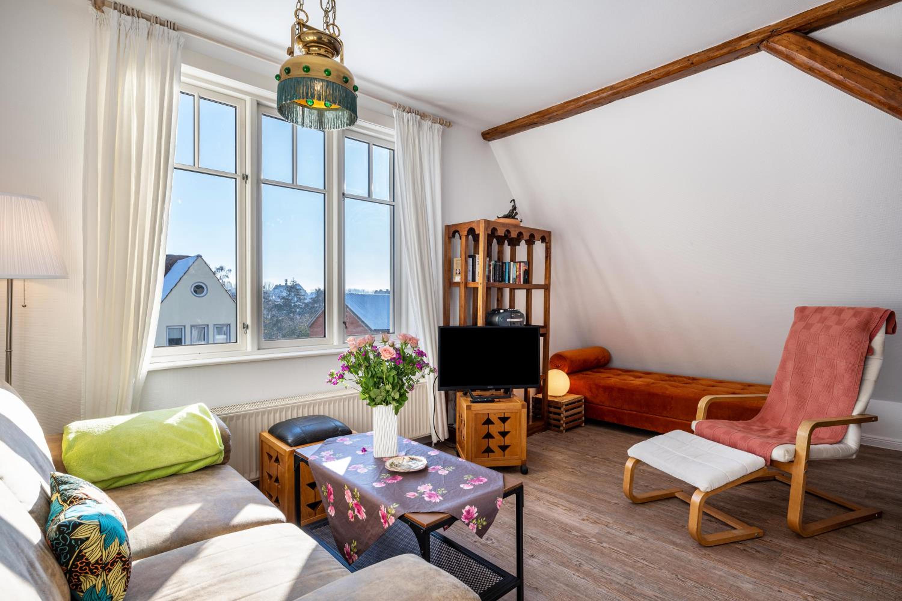 Two-Bedroom Deluxe Apartment with Garden View
