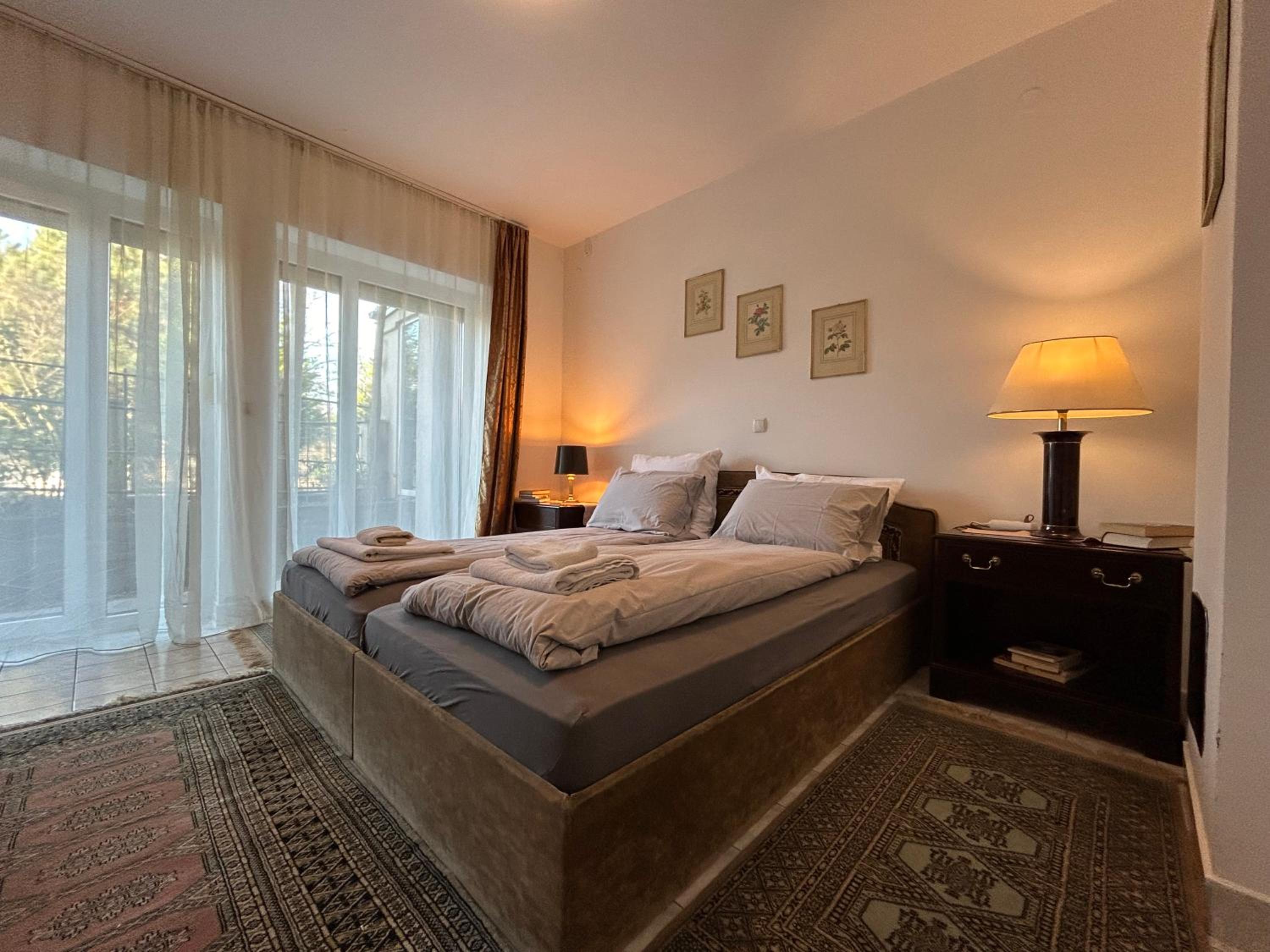 Double Room - Photo 7
