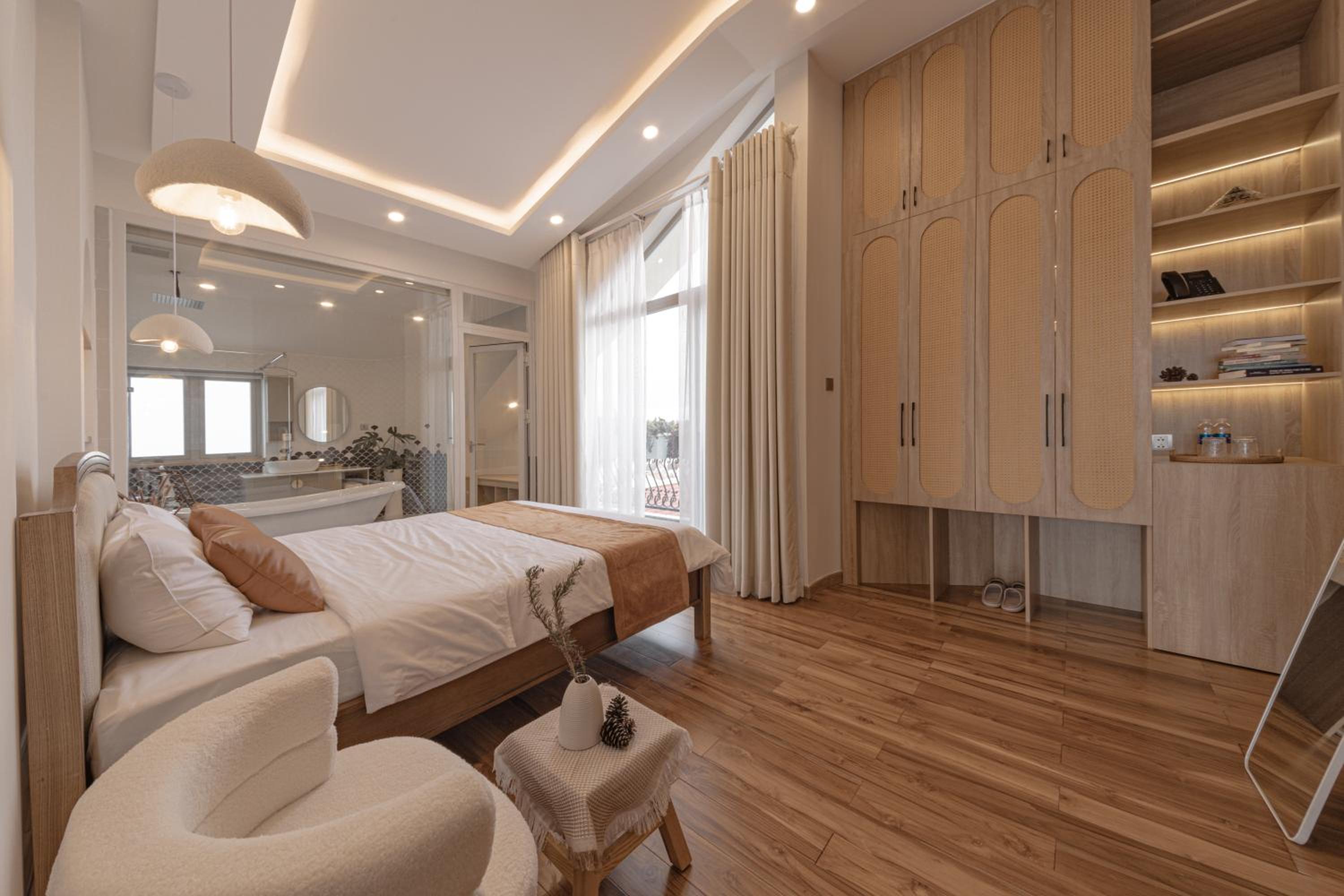 Junior Suite with Balcony