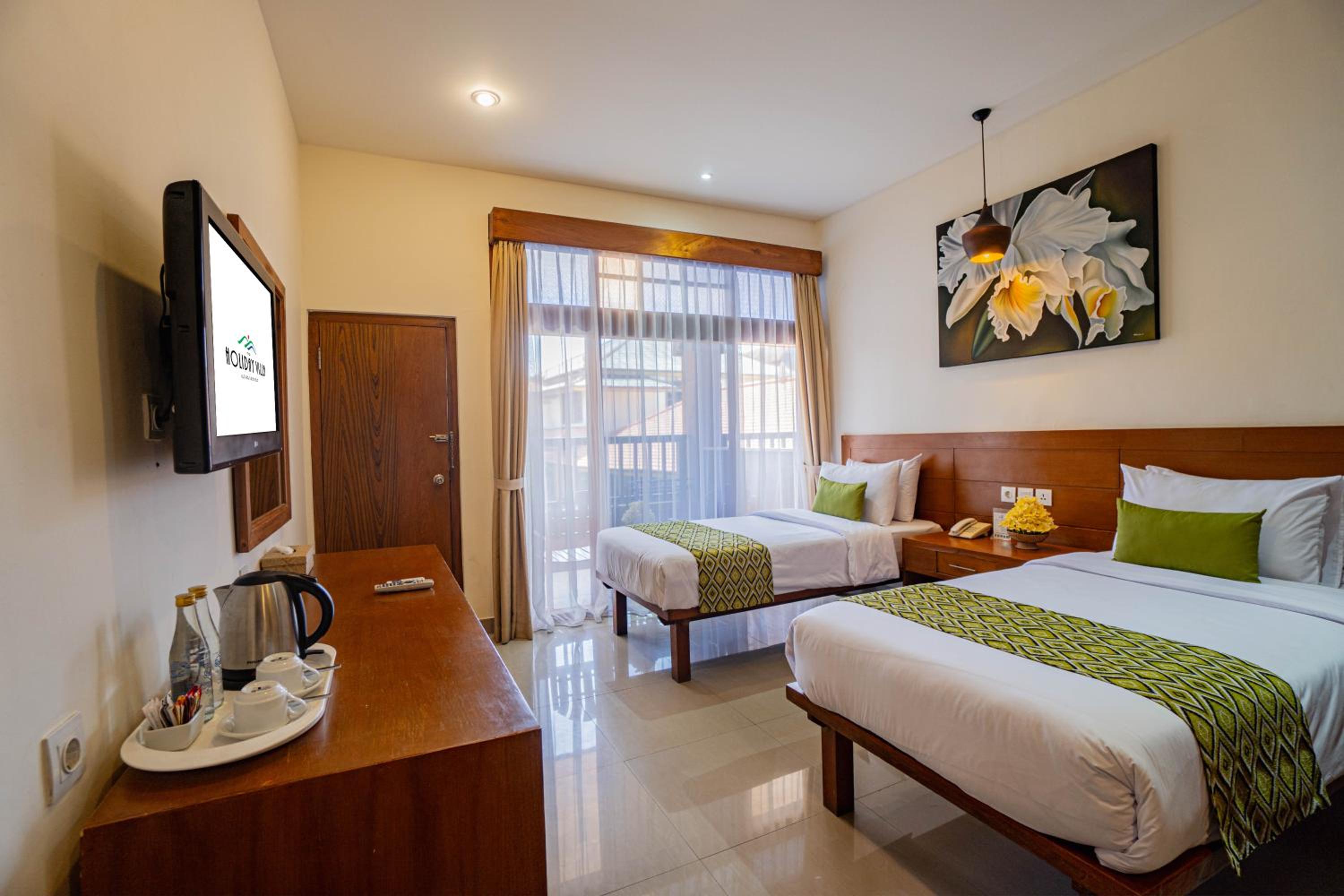 Superior Double or Twin Room with Pool View - Photo 2