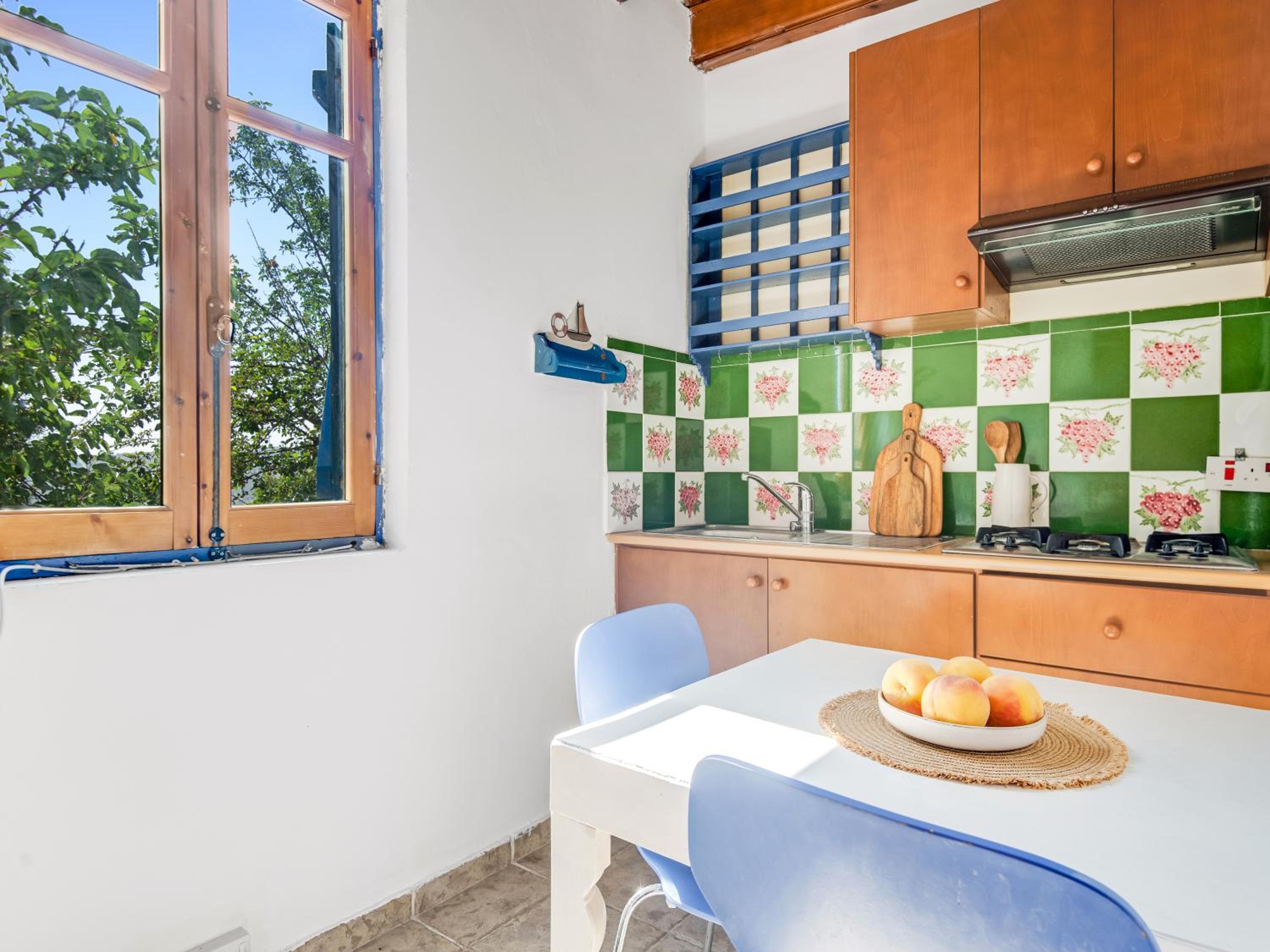 One-Bedroom Apartment with View photo 1