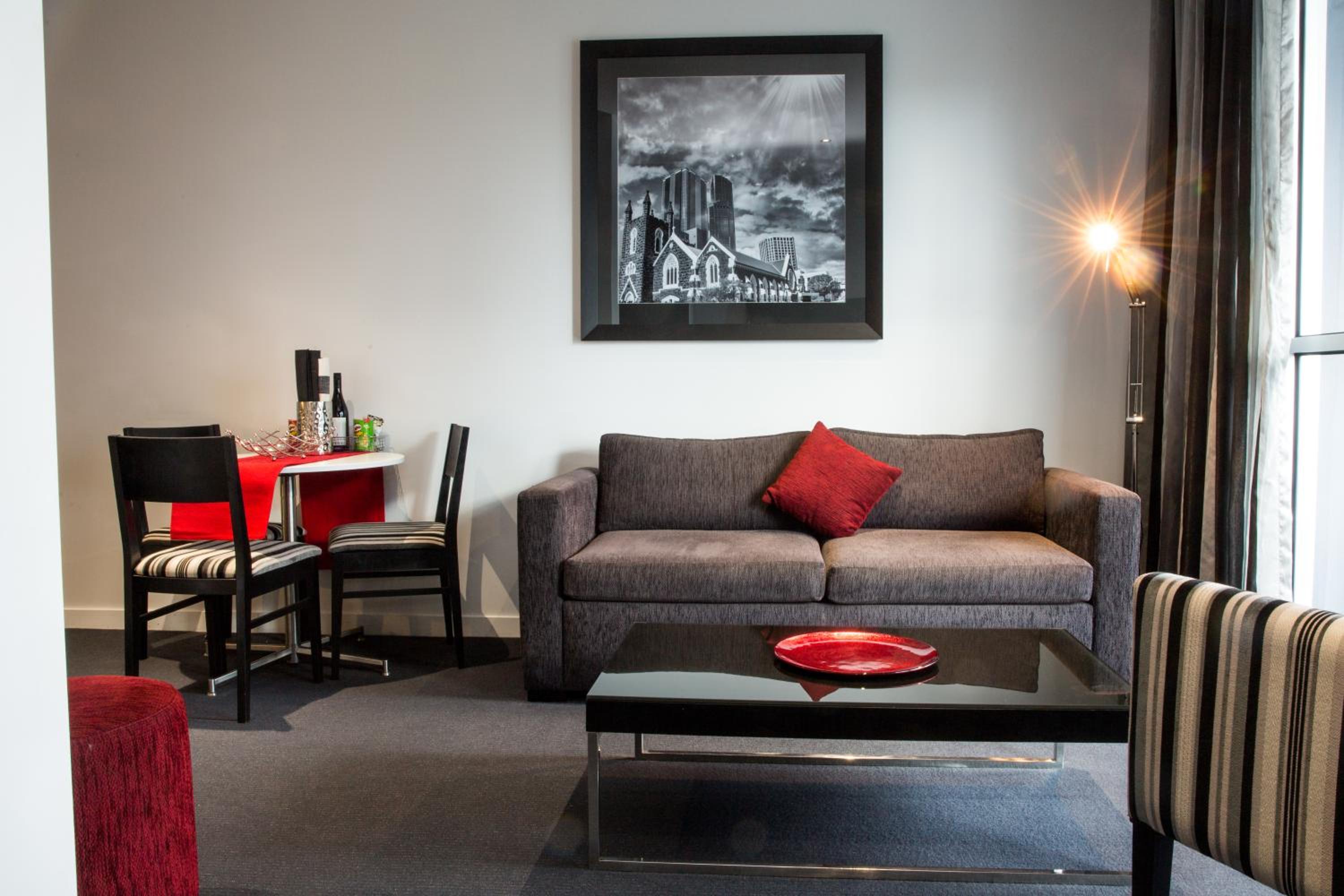 One-Bedroom Apartment - Photo 11