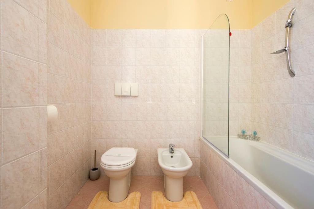 Apartment with Terrace photo 2
