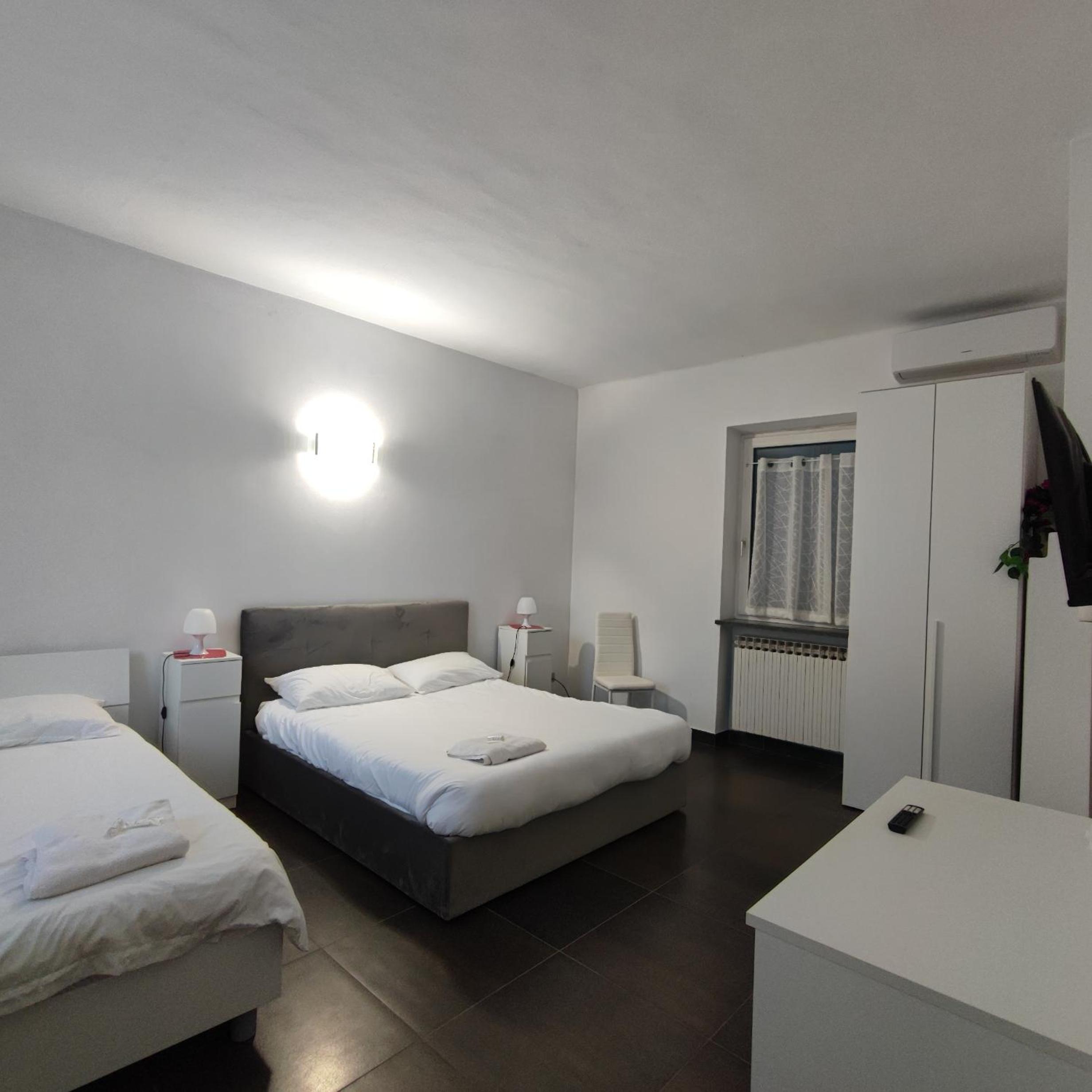 Triple Room with Private External Bathroom photo 2