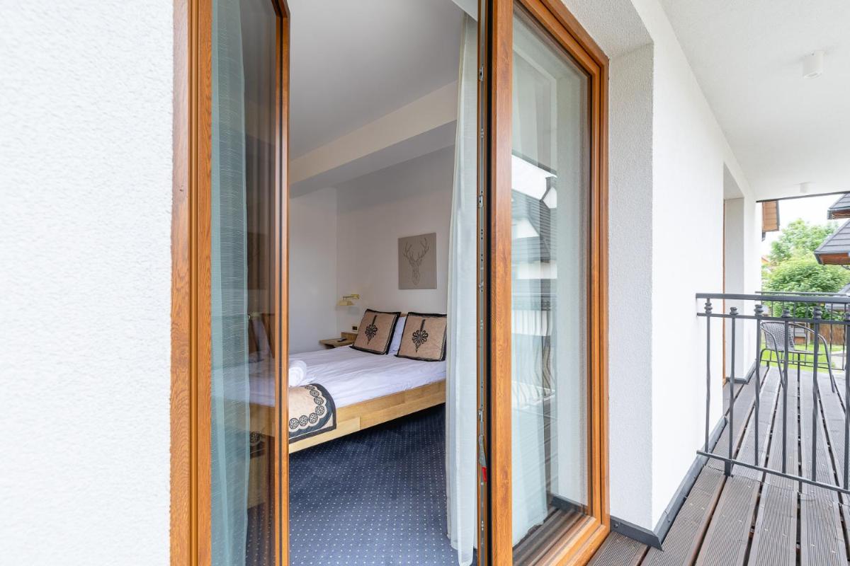 Quadruple Room with Balcony photo 3