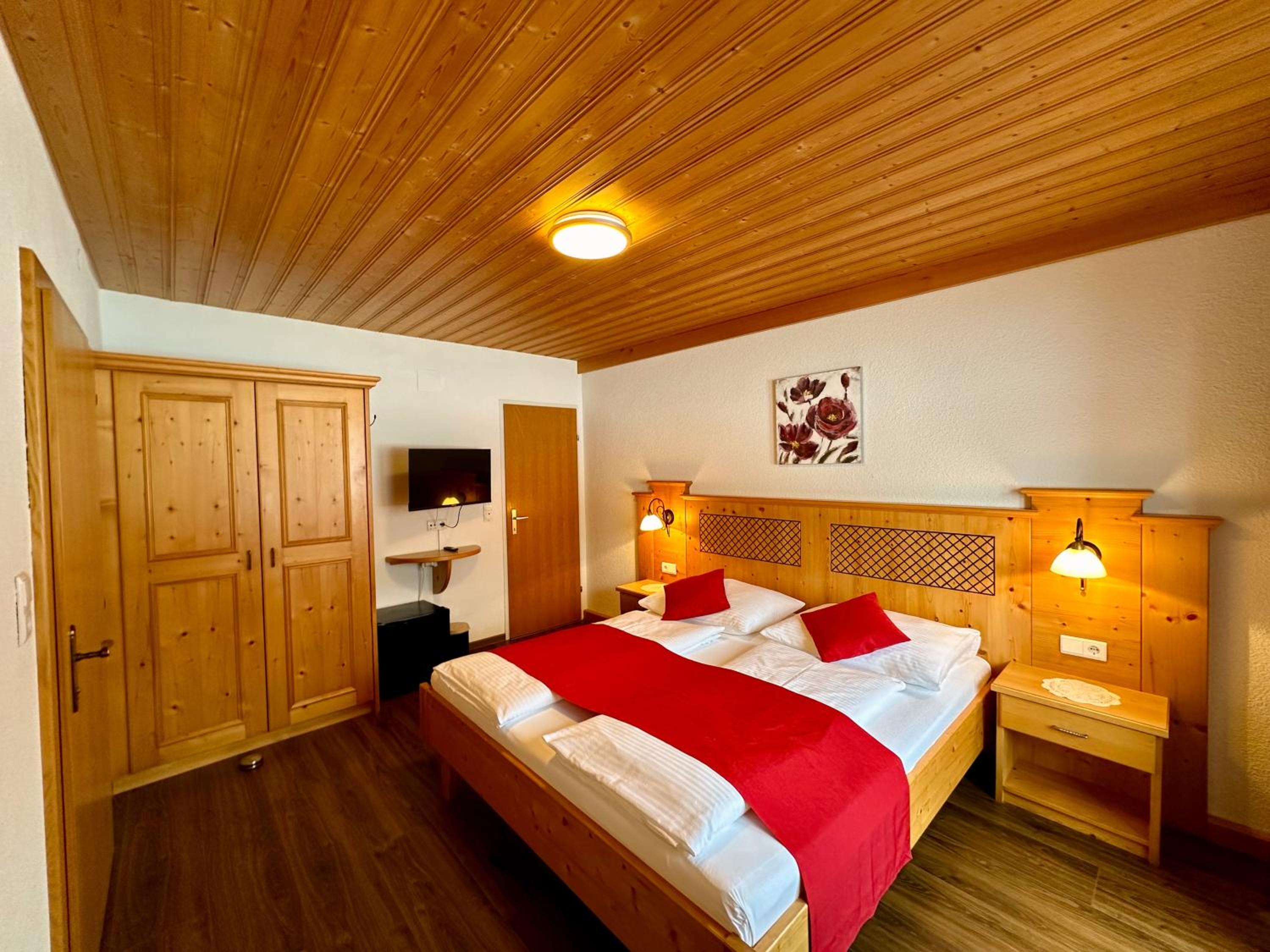 Standard Double Room photo 3