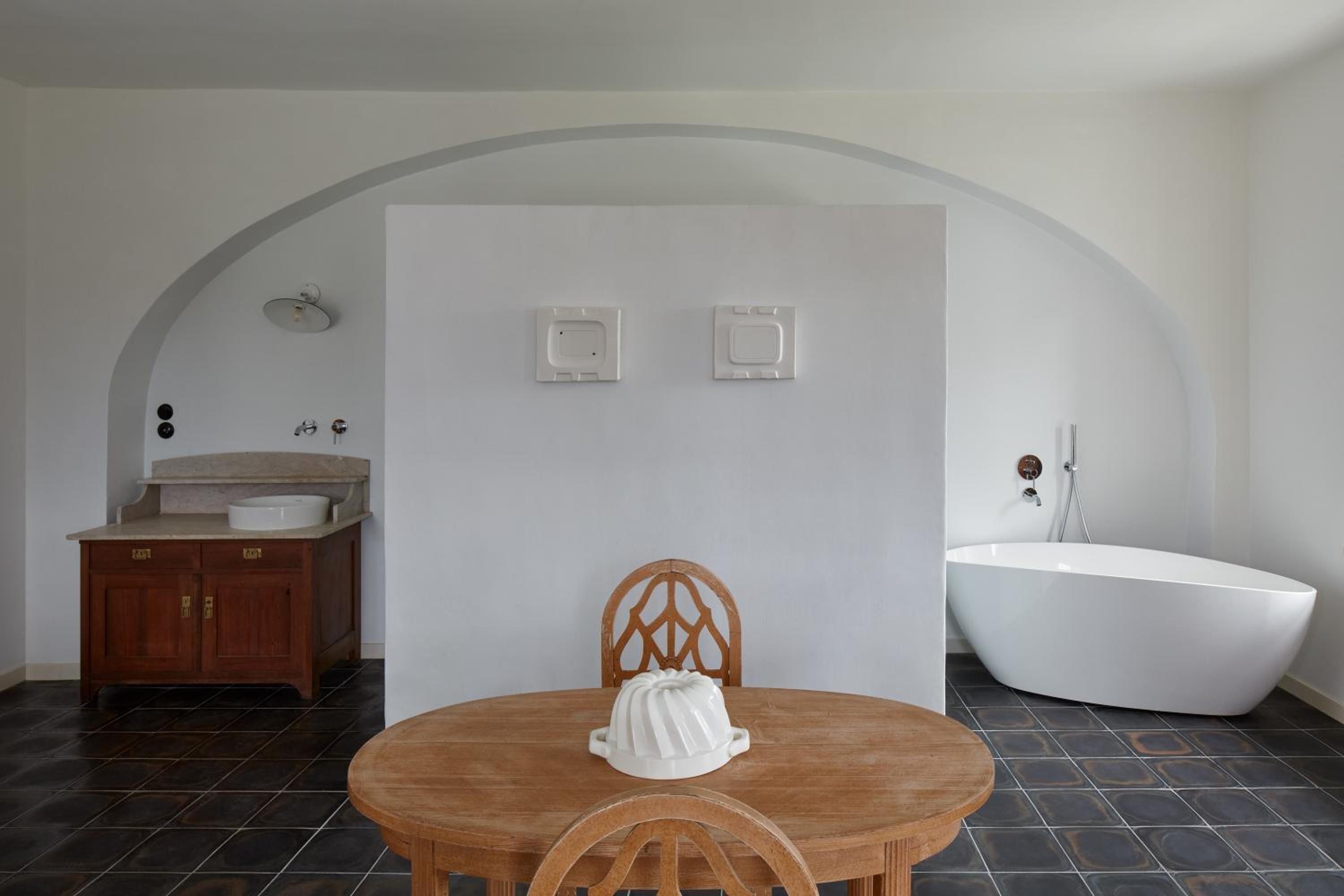 Suite with Garden View - Photo 2