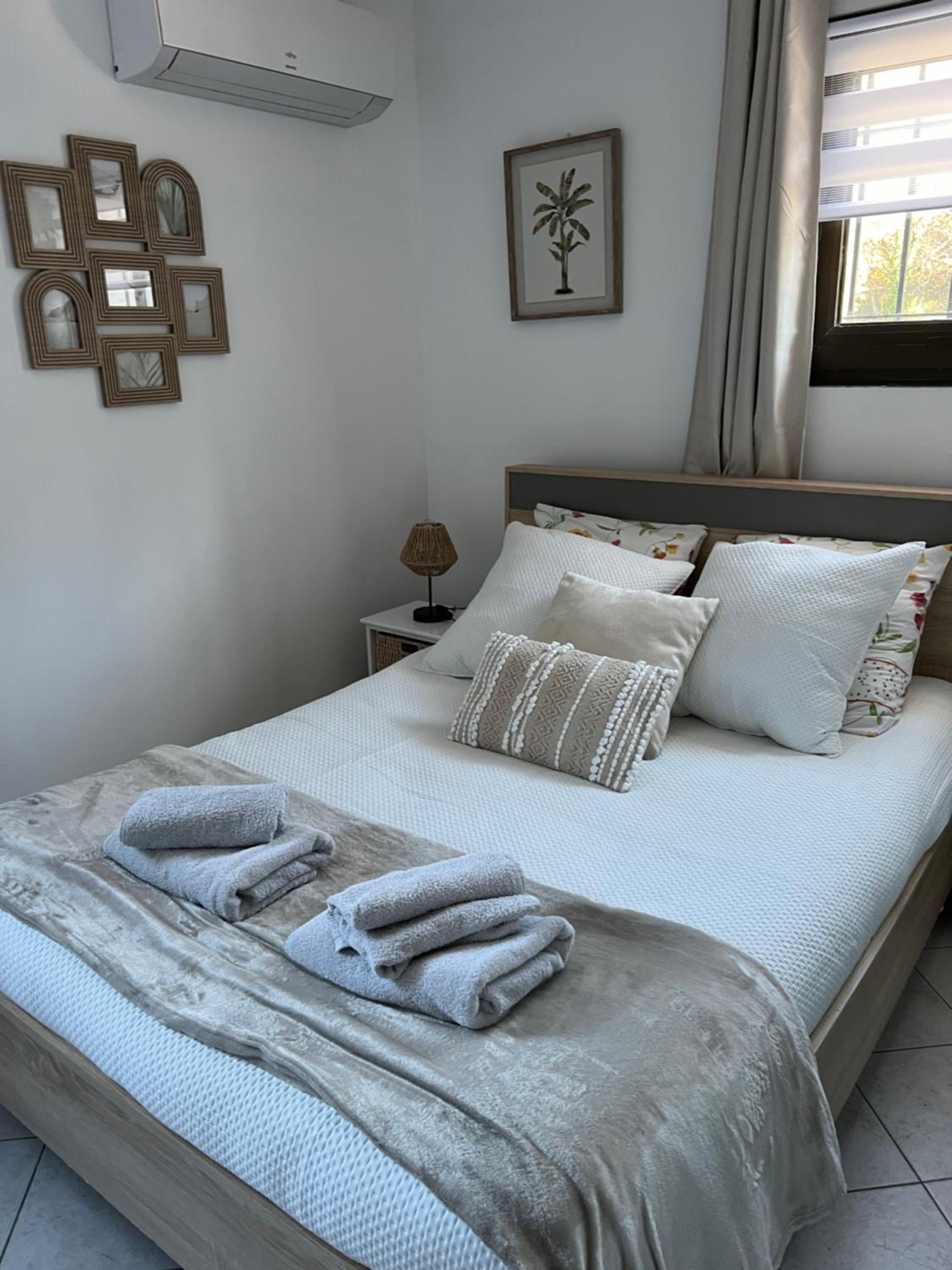 Deluxe Double Room with Shower photo 1