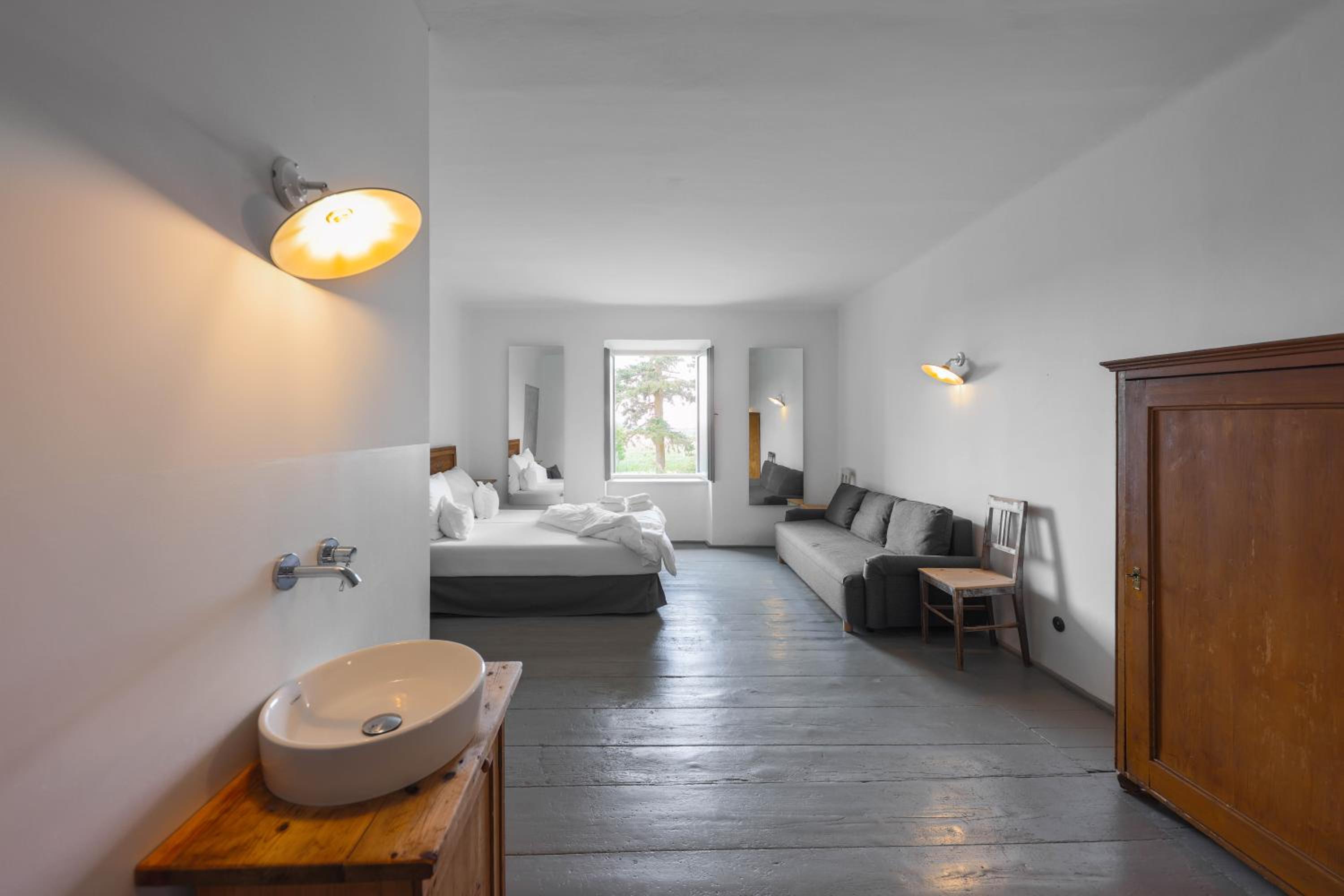 Triple Room with Garden View - Photo 8