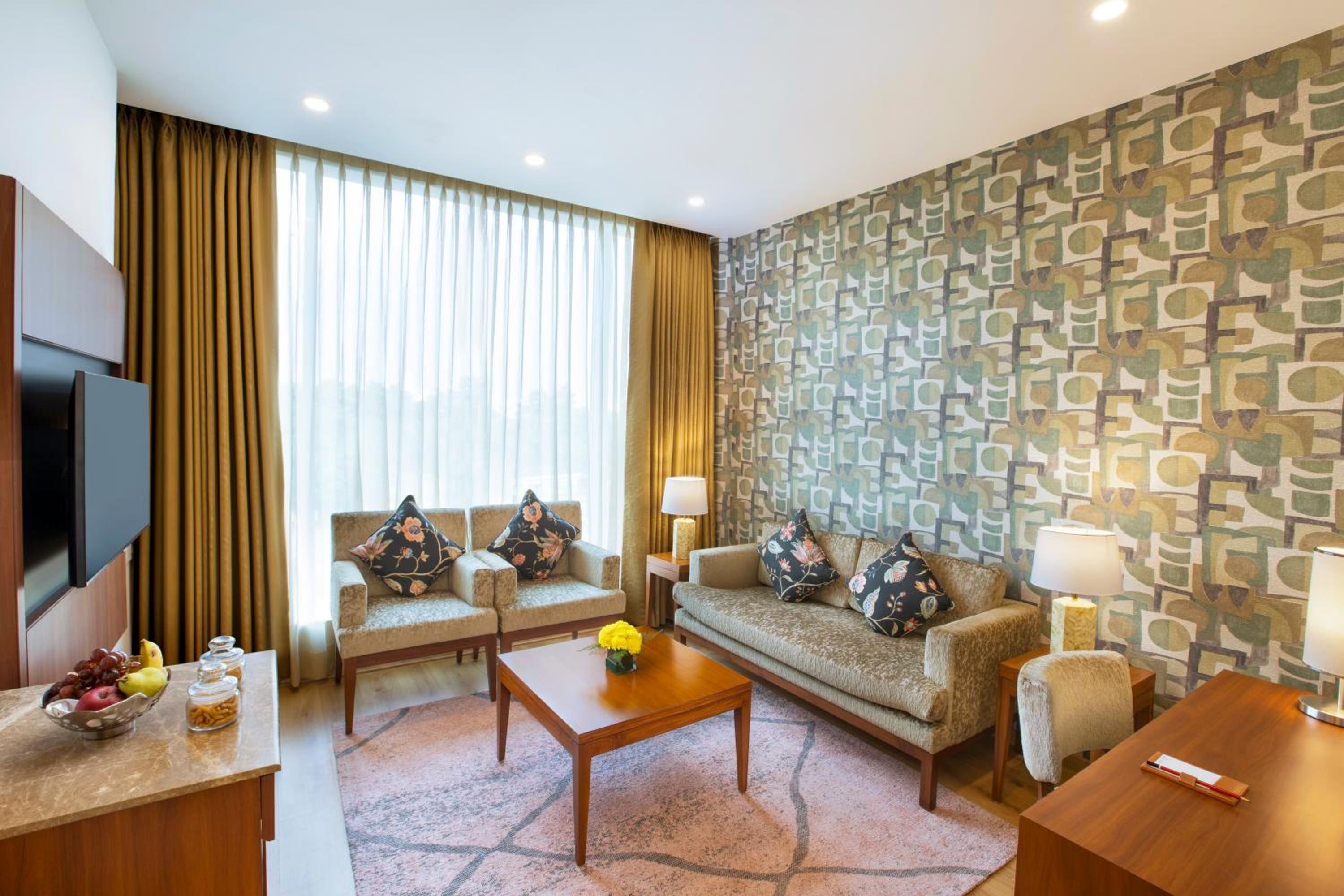 Deluxe Suite