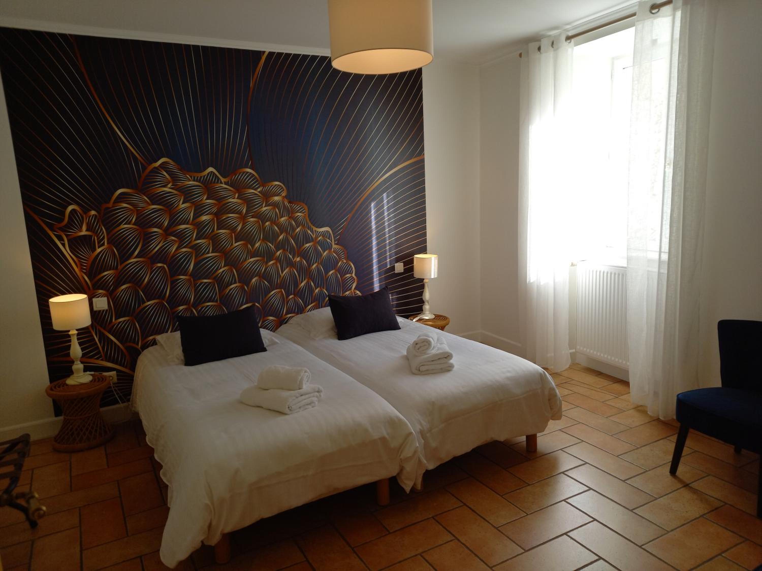 Double or Twin Room photo 3