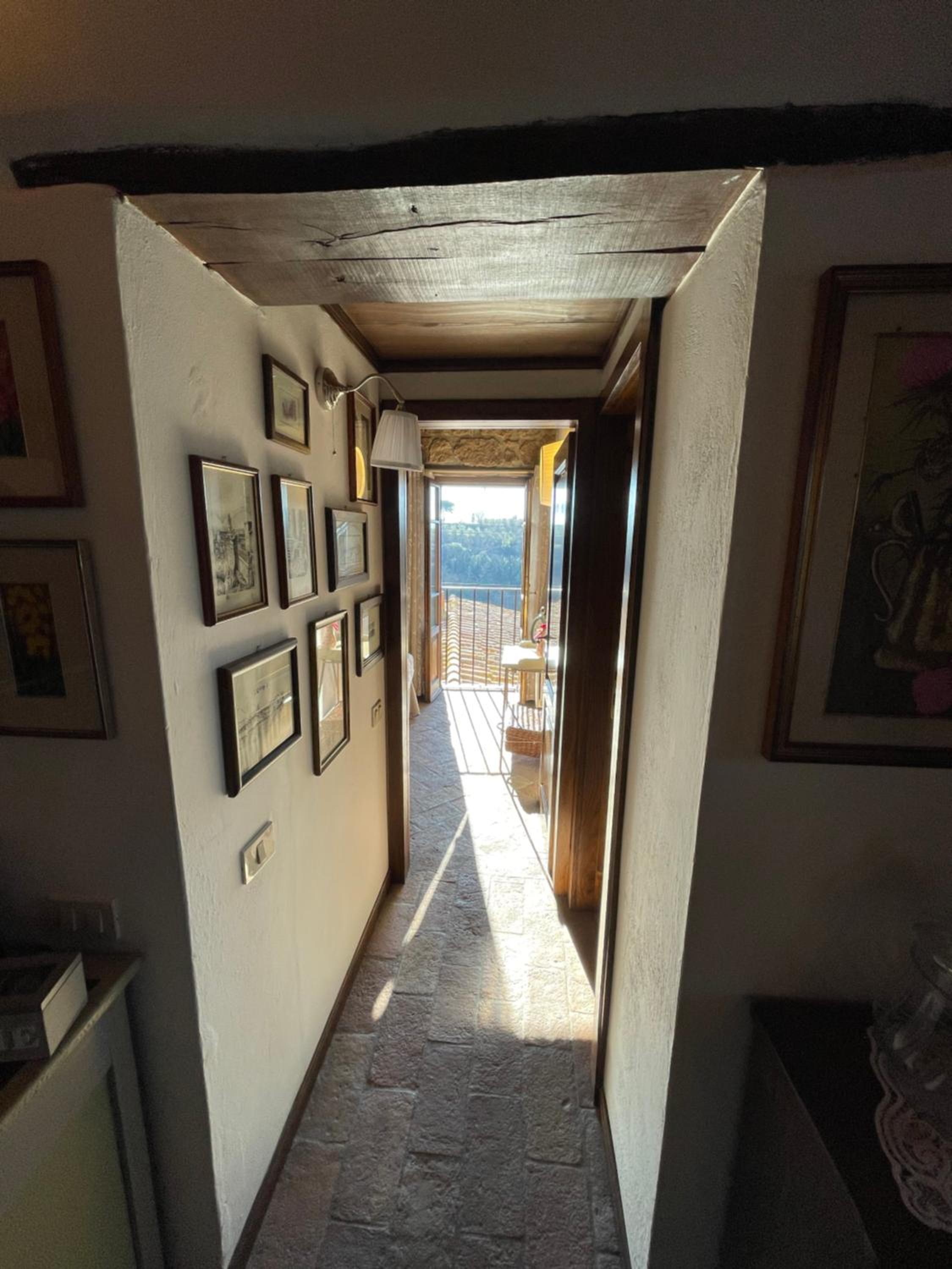 Two-Bedroom Apartment - Photo 2