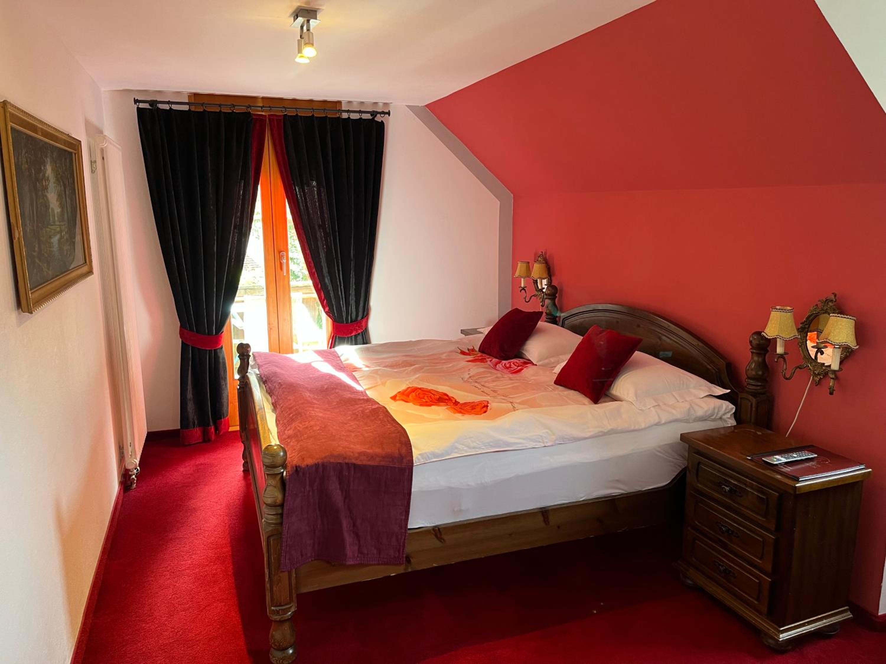 Superior Double Room with Balcony and View - Photo 1