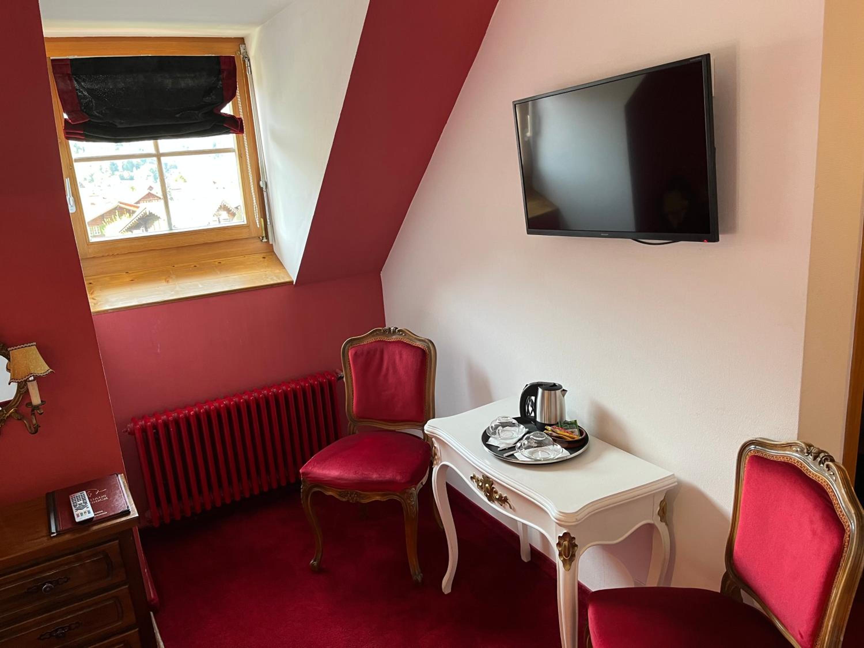 Superior Double Room with Balcony and View - Photo 2