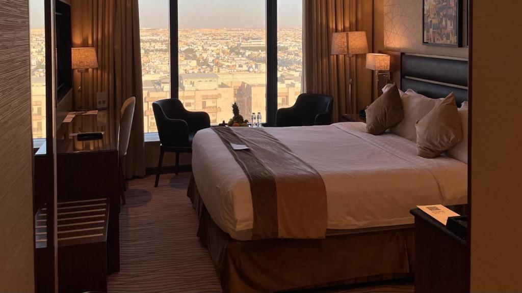 Standard King Room