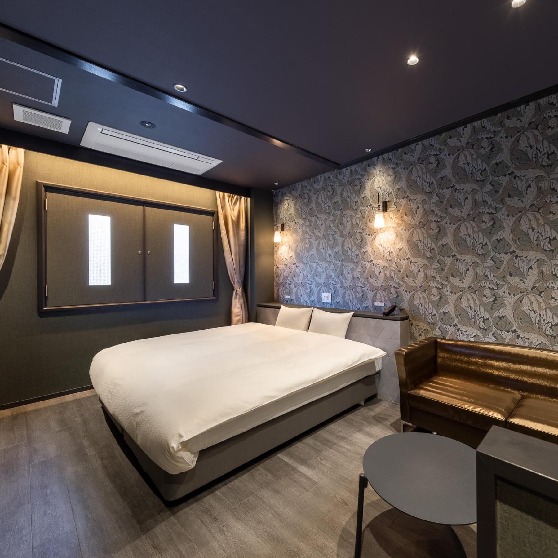 Double Room - Photo 7